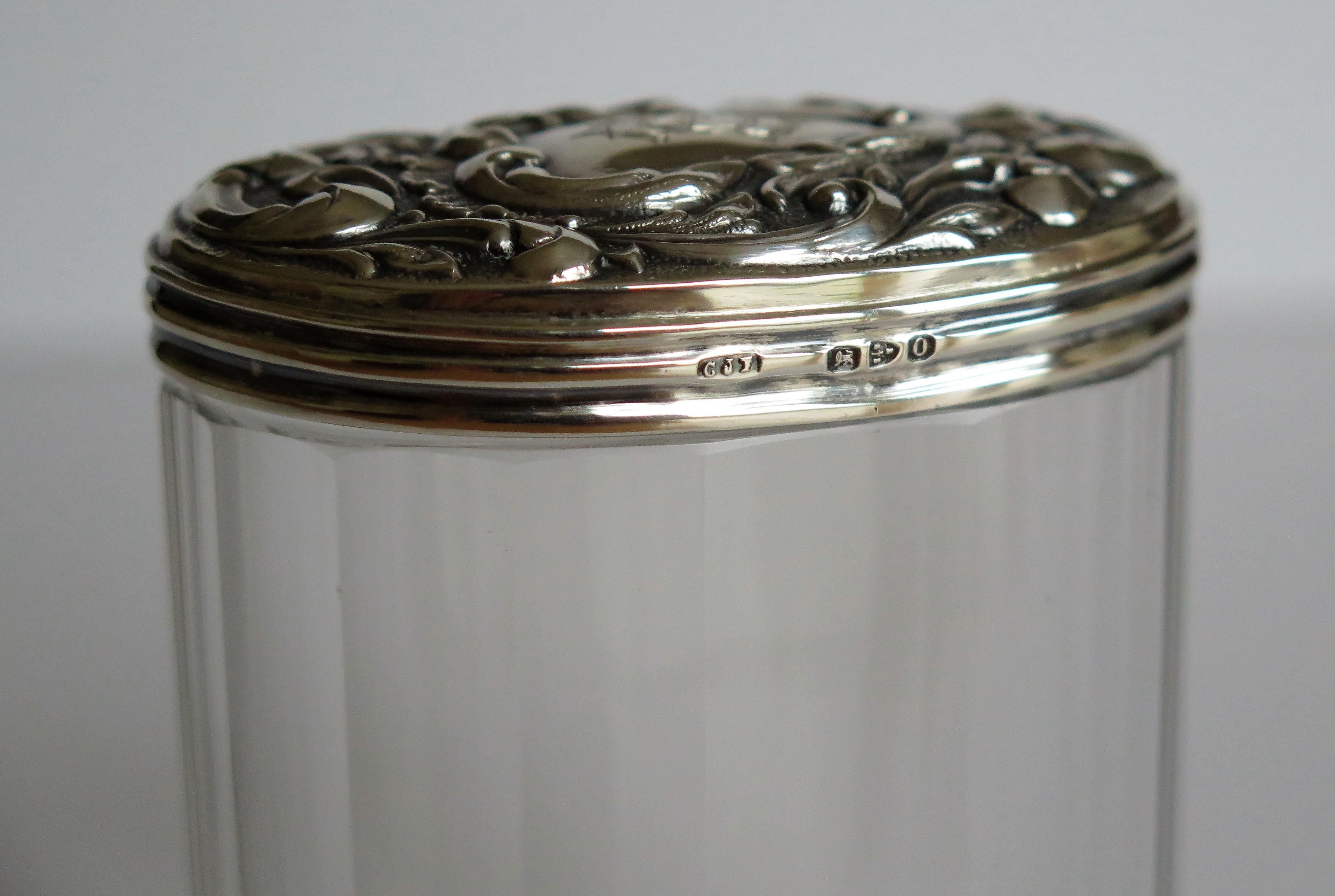 Kristallglasflasche oder -krug Jugendstil Silberdeckel von C J Fox Chester:: 1897 5