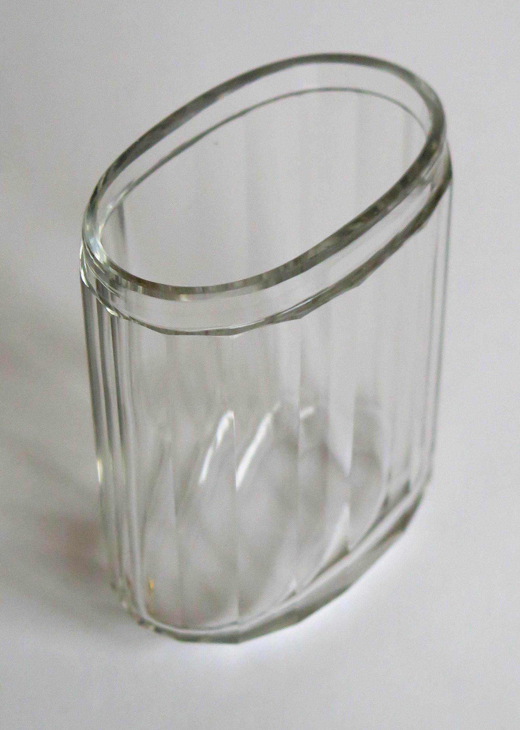 Kristallglasflasche oder -krug Jugendstil Silberdeckel von C J Fox Chester:: 1897 10