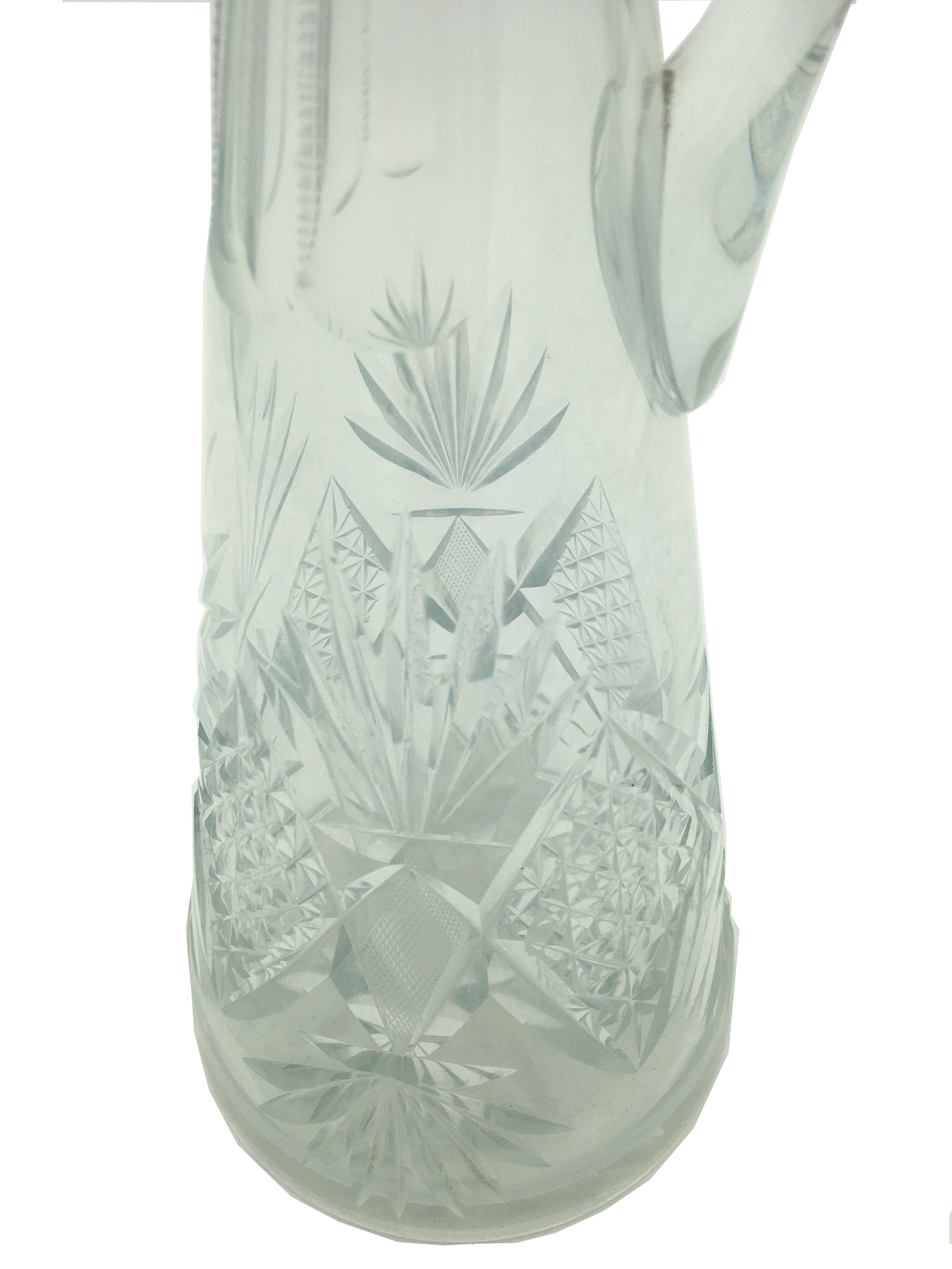 Belgian Crystal Cut Piramid Decanter Val Saint Lambert, circa 1900 For Sale