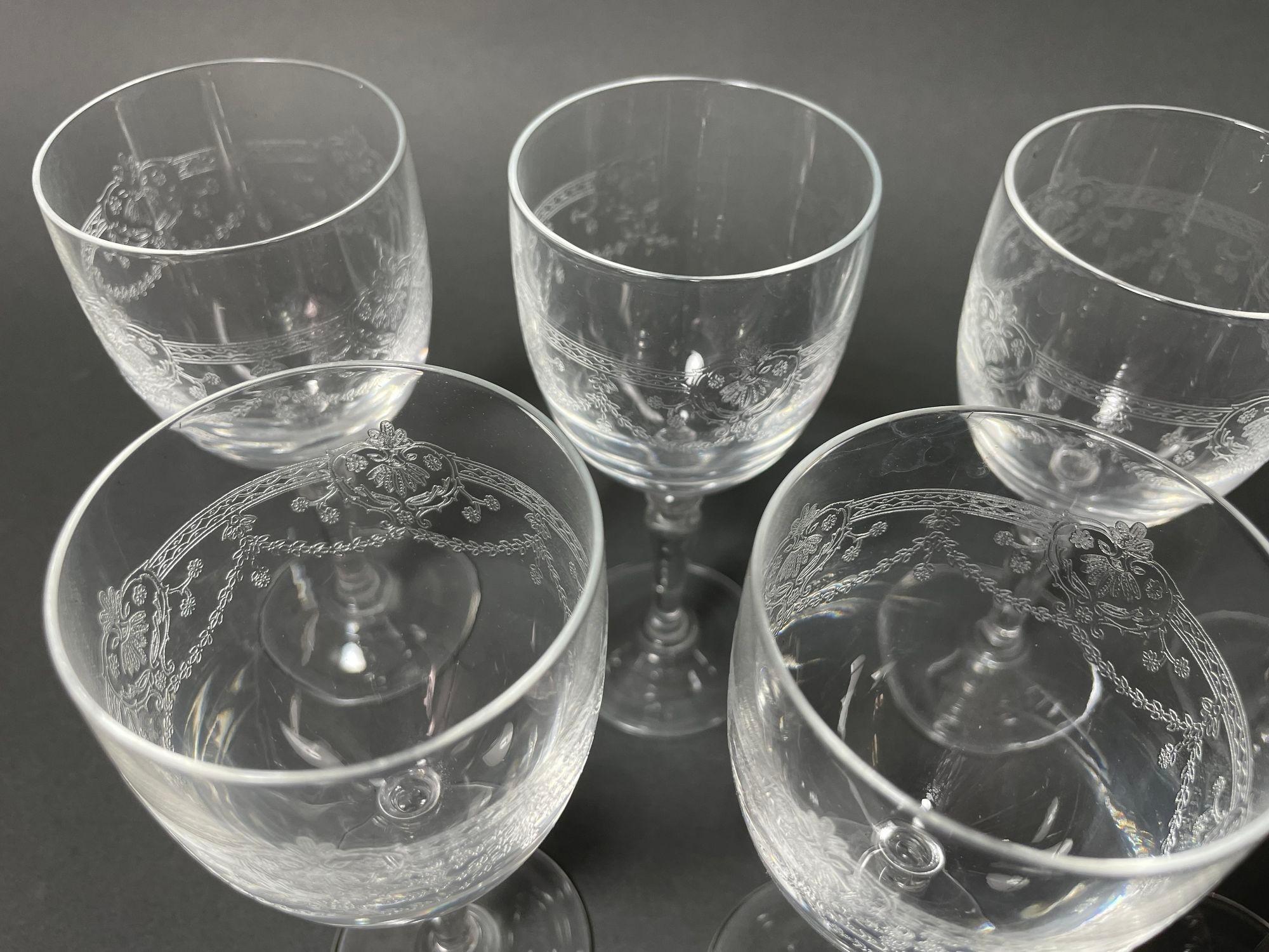Crystal D'Arques France Dampierre Etched Water Wine Goblets Set of 9 For Sale 5