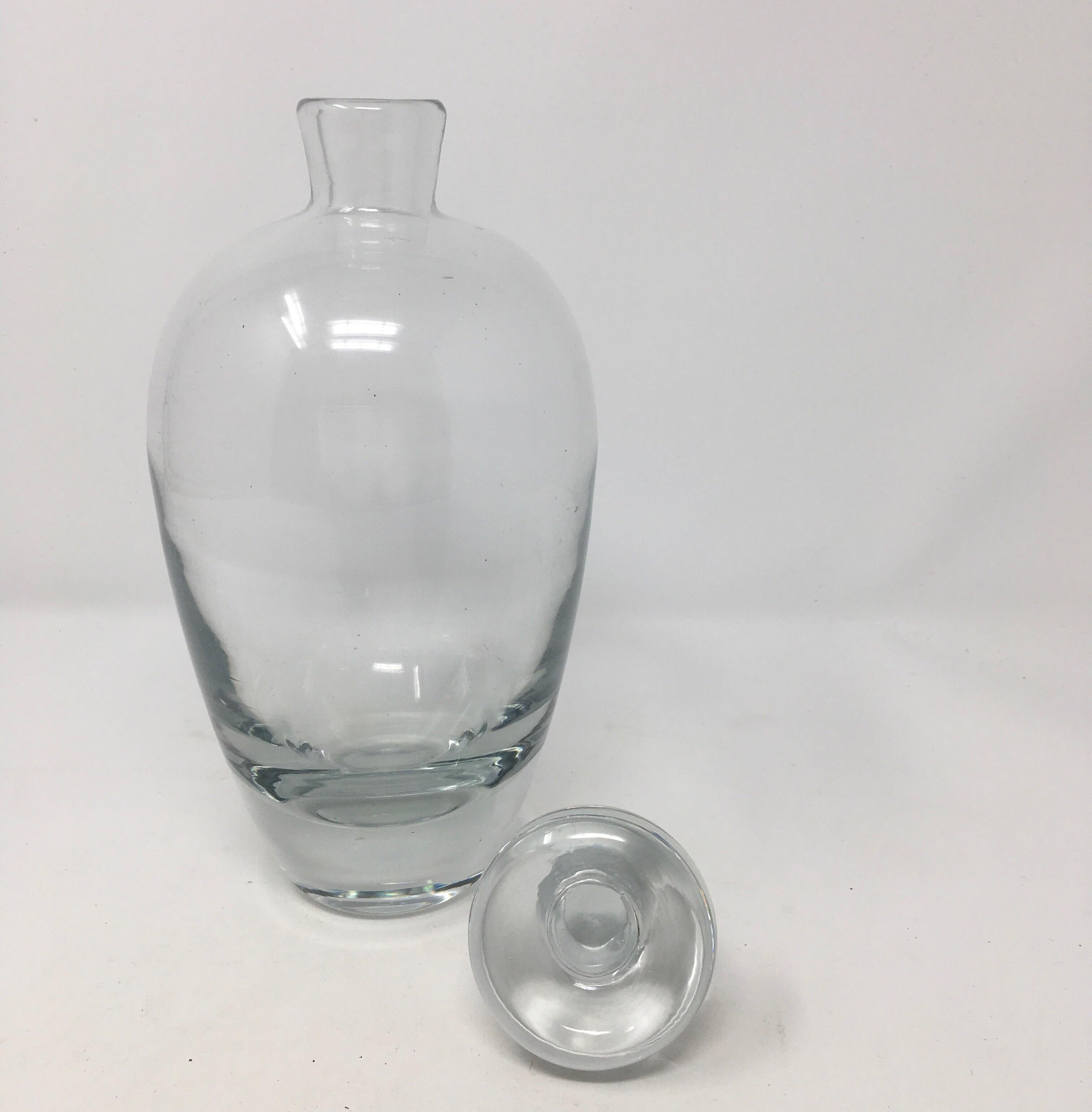 Crystal Decanter, Mid-20th Century In Good Condition In Houston, TX
