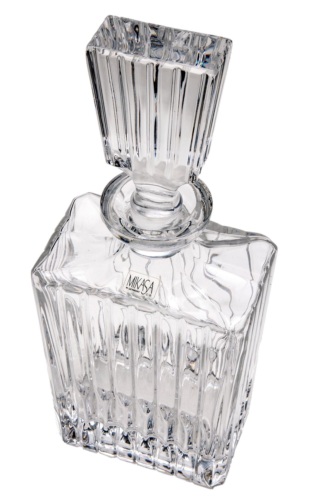 Crystal Decanter with 2 Stoppers For Sale 4