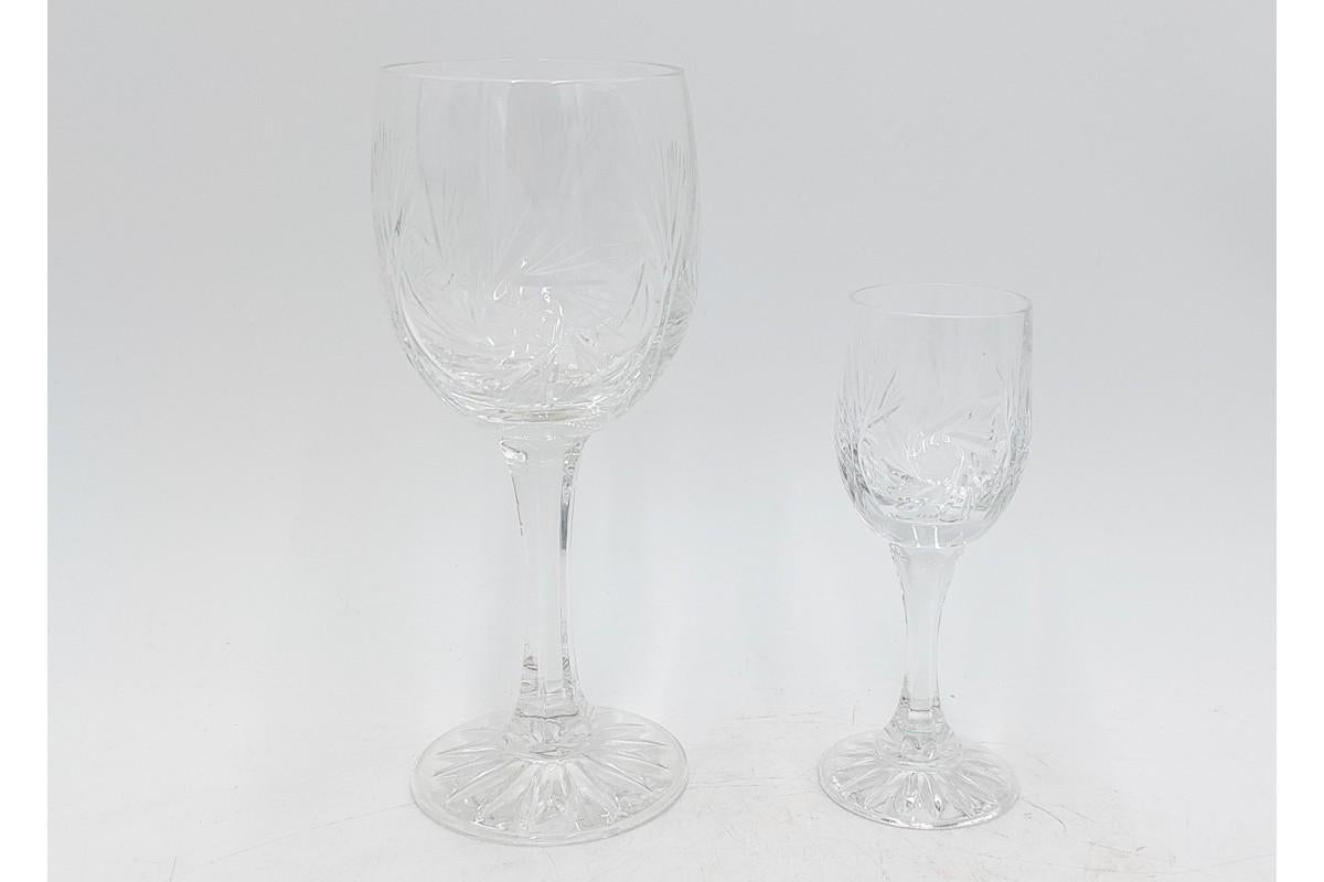 Crystal Decanter with a Set of 12 Glasses, Poland, 1960s For Sale 2