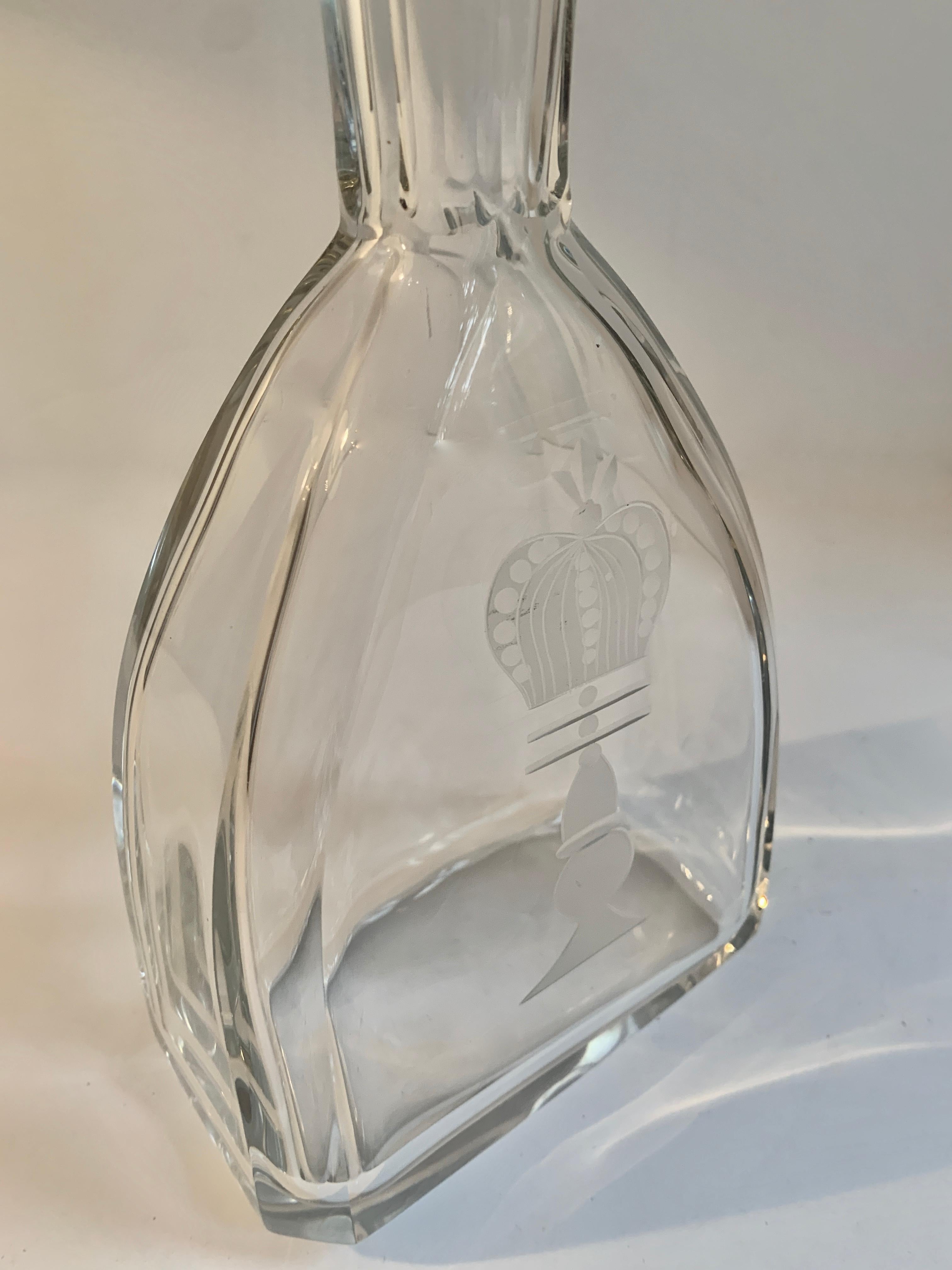 20th Century Crystal Decanter with Etched Crown and Faceted Stopper For Sale