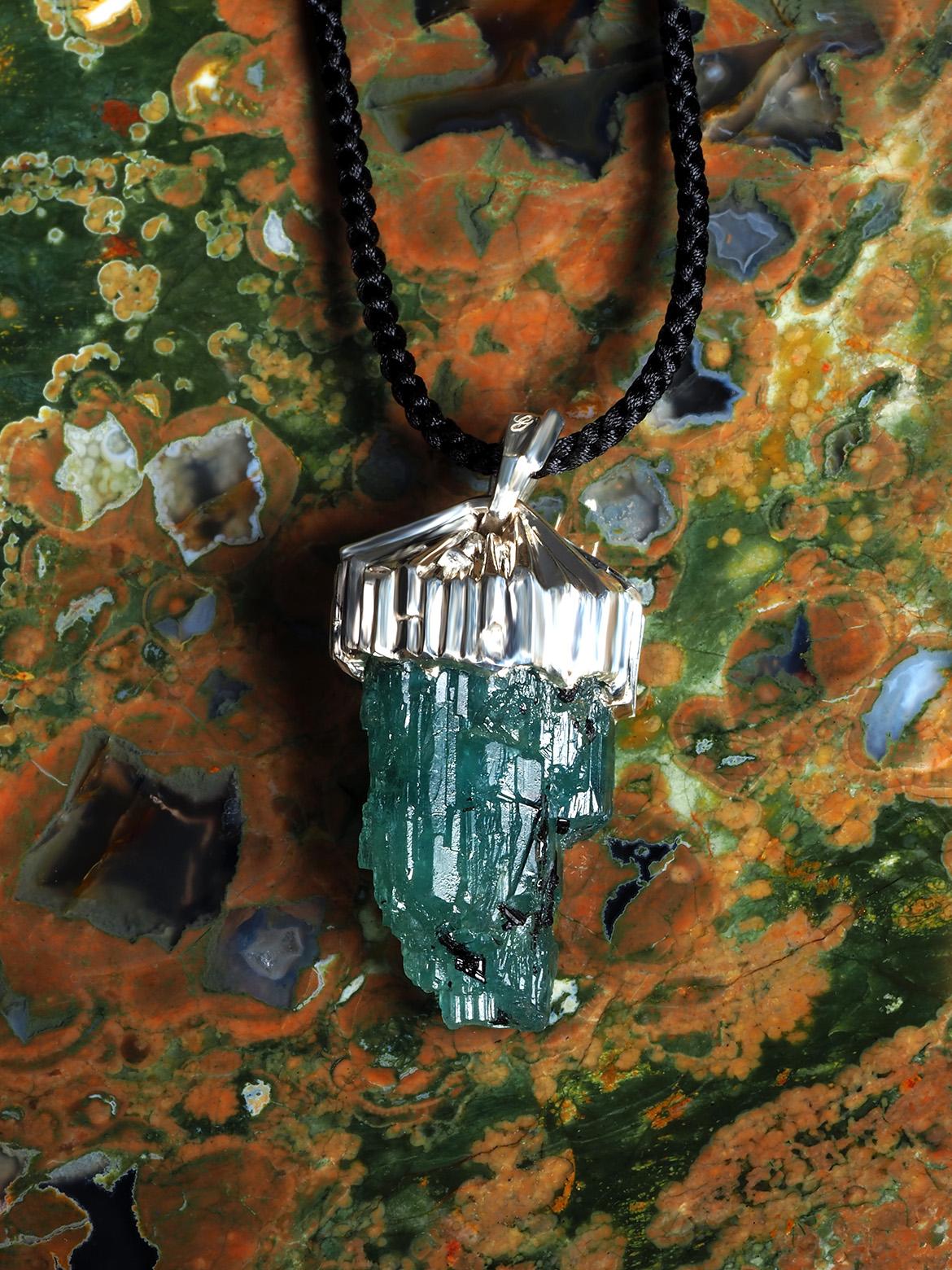 Crystal Emerald Raw Silver Pendant Green Necklace Black Cord gift anniversary In New Condition For Sale In Berlin, DE