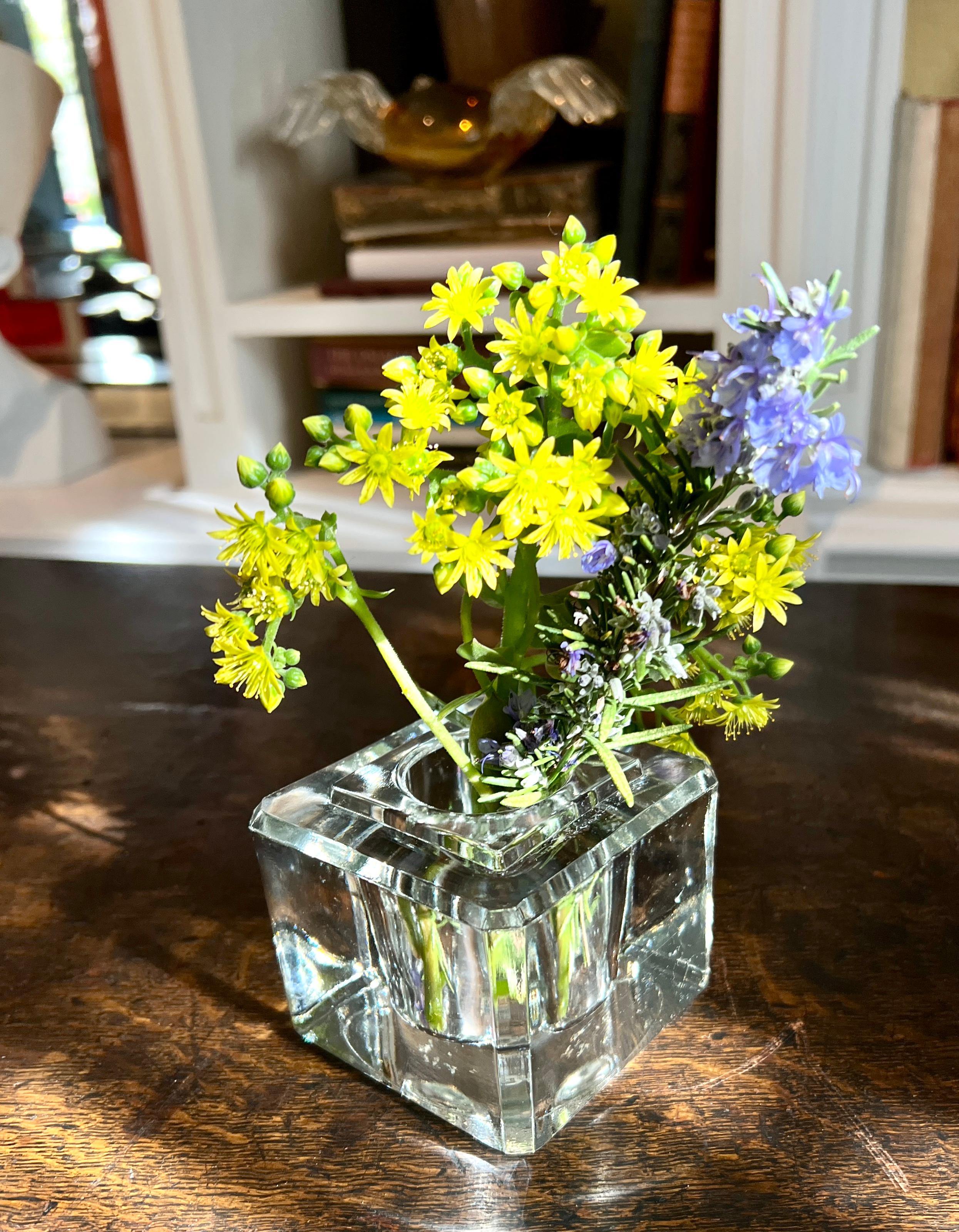 Art Deco Kristall Facettierter Block Briefbeschwerer Vase/Schreibtischzubehör aus Kristall im Angebot 4