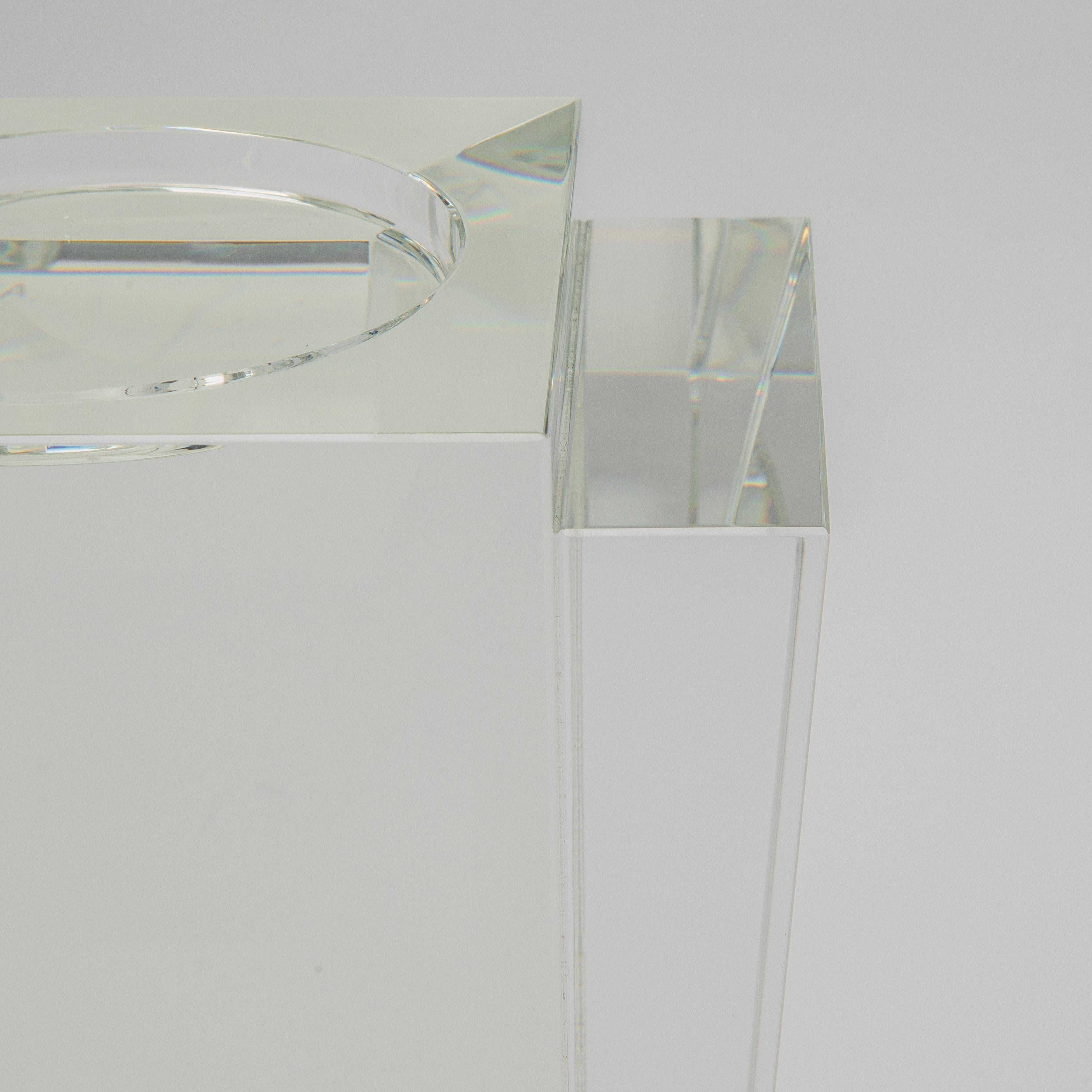 Contemporary Crystal Fins Pillar by KA Glass