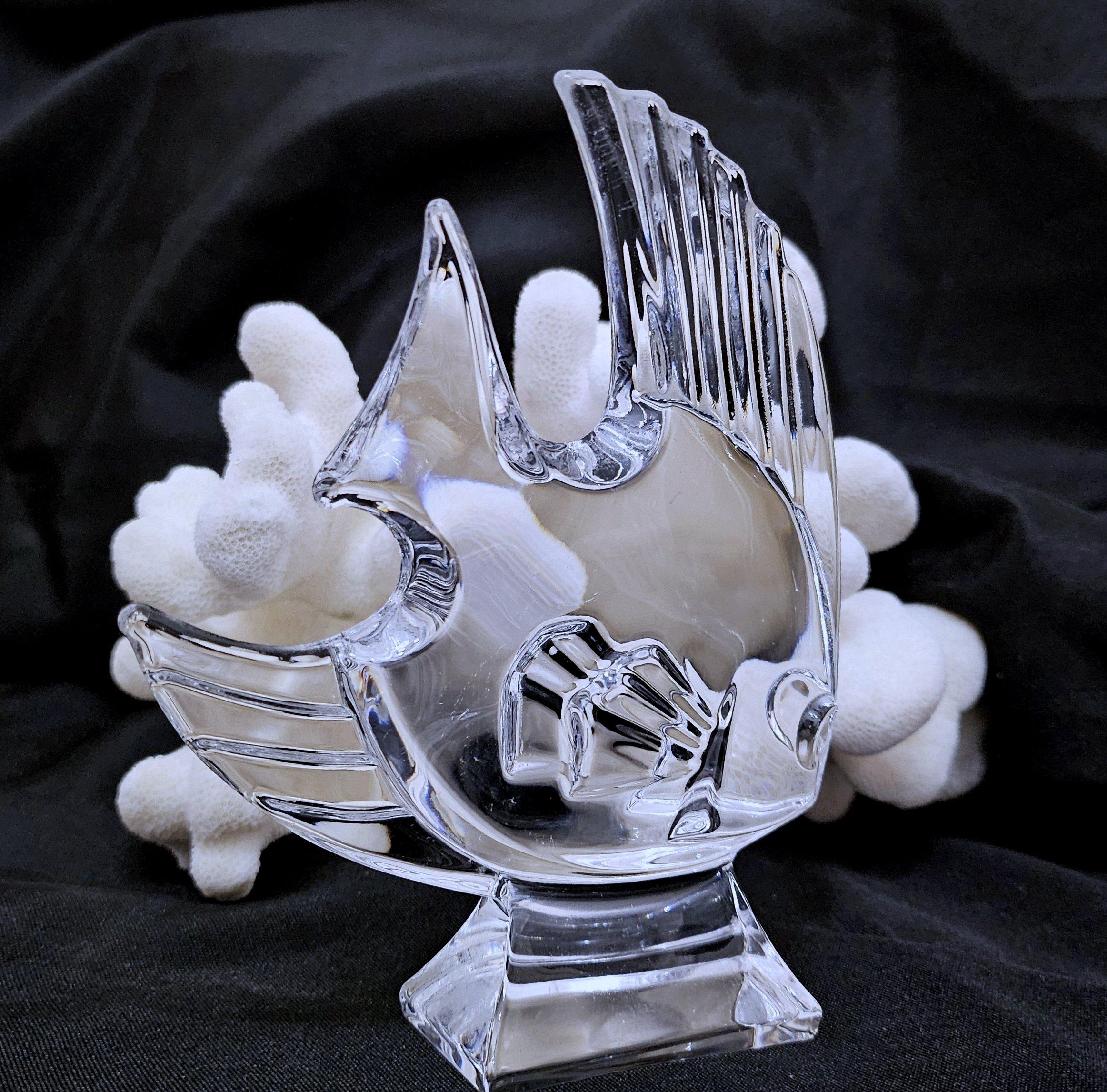 Crystal Fish Sculpture - vintage In Good Condition For Sale In Warrenton, OR
