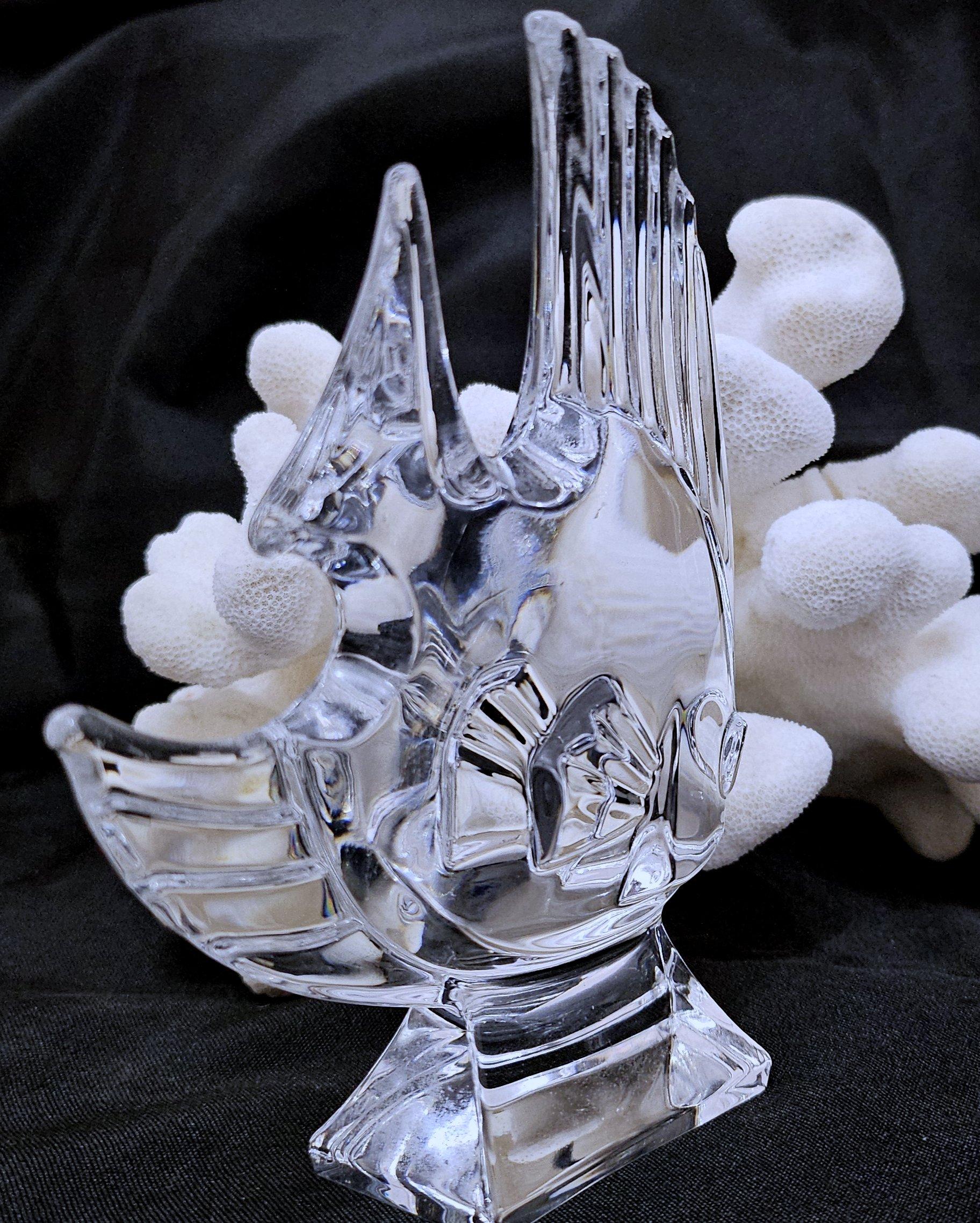 20th Century Crystal Fish Sculpture - vintage For Sale