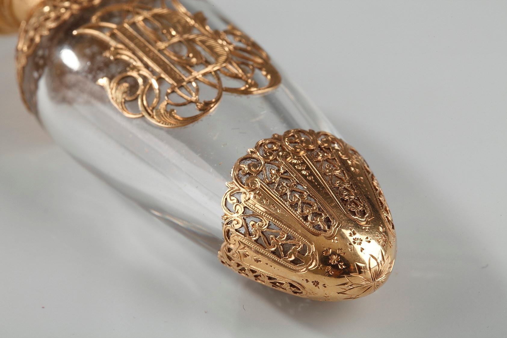 Kristall-Flask aus Kristall mit Gold und Perlen, Werk des späten 19. Jahrhunderts im Angebot 3