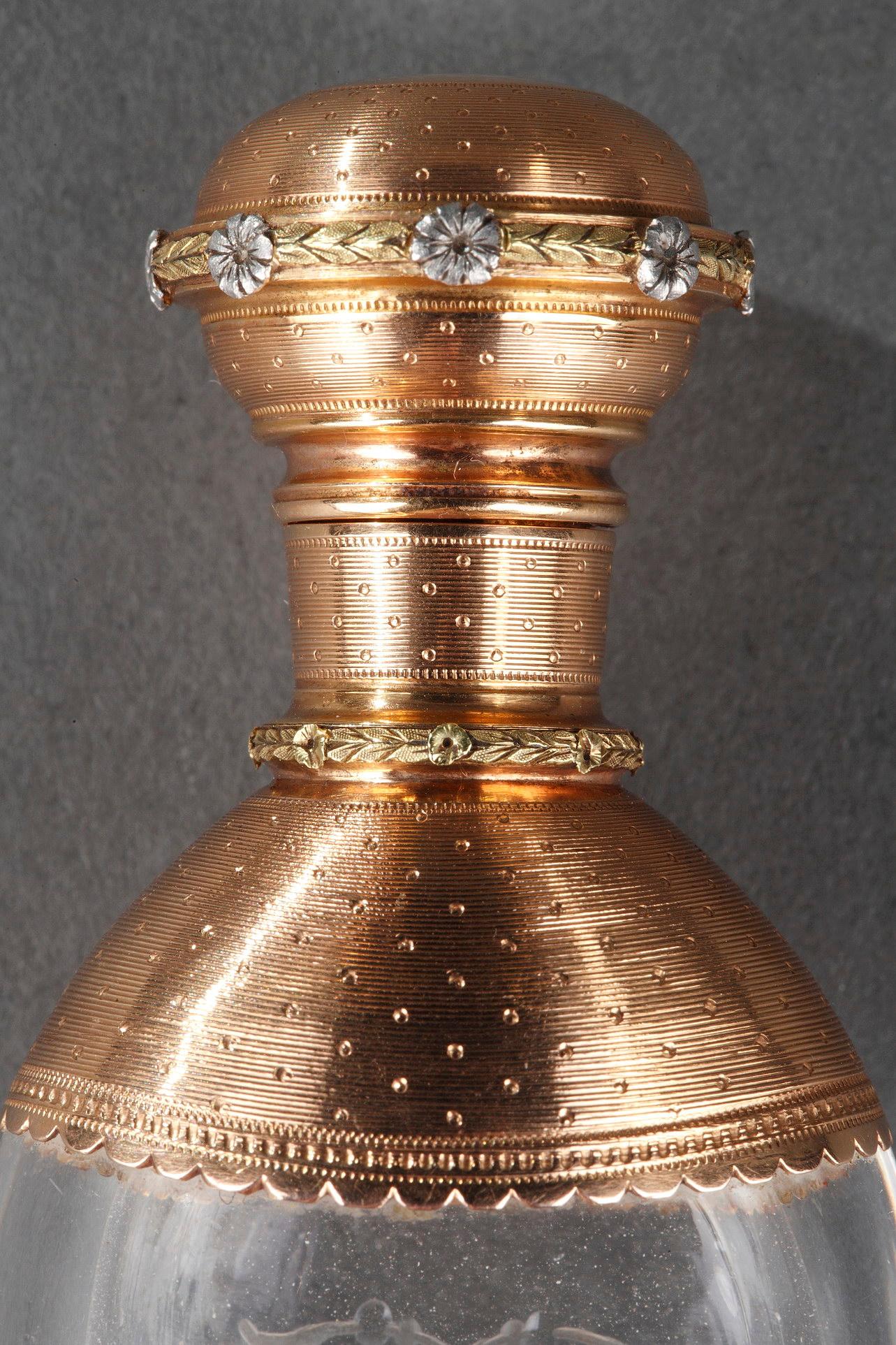 Napoléon III Flacon de cristal avec or, fin du 19ème siècle en vente