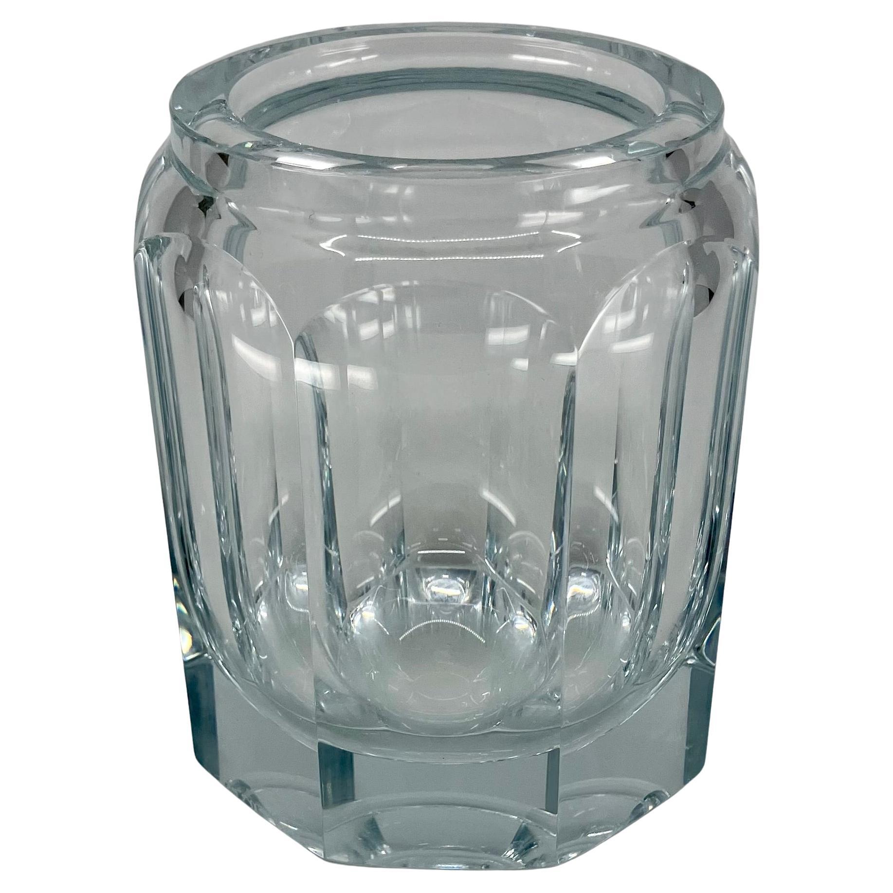 Vaso di cristallo scanalato in vendita