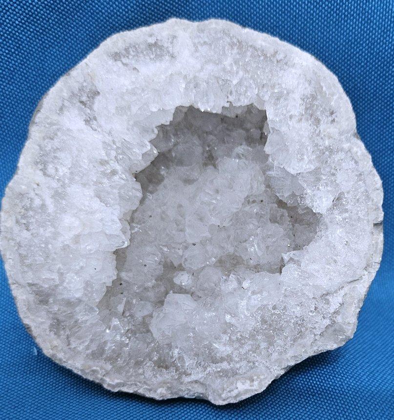 Geoda de Cristal Espécimen Natural, Se Asienta Plana  CIERRE VENTA - REDUCCIÓN FINAL Desconocido en venta