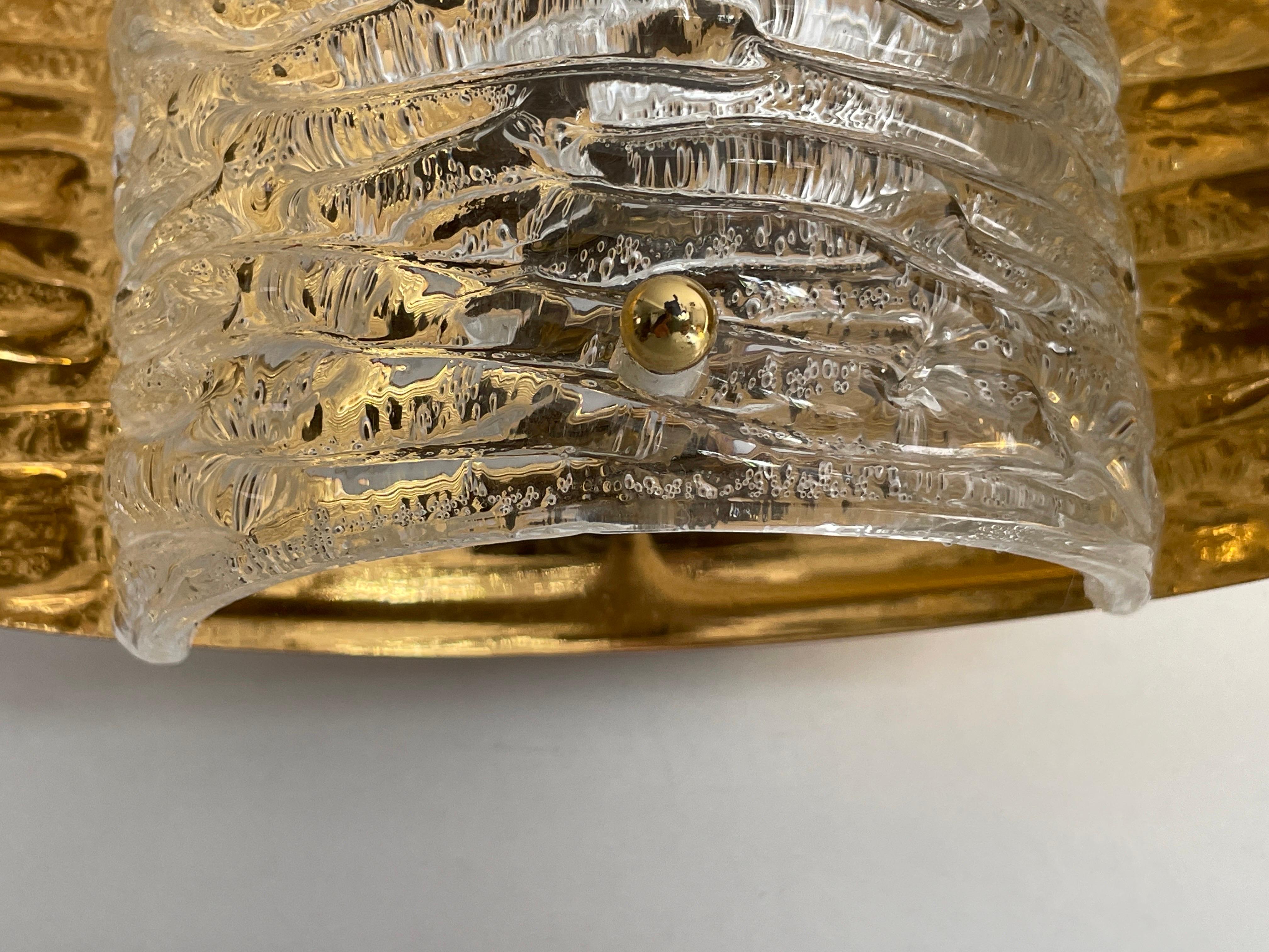 Coppia di appliques in vetro cristallo e ottone, anni '60, Germania in vendita 5