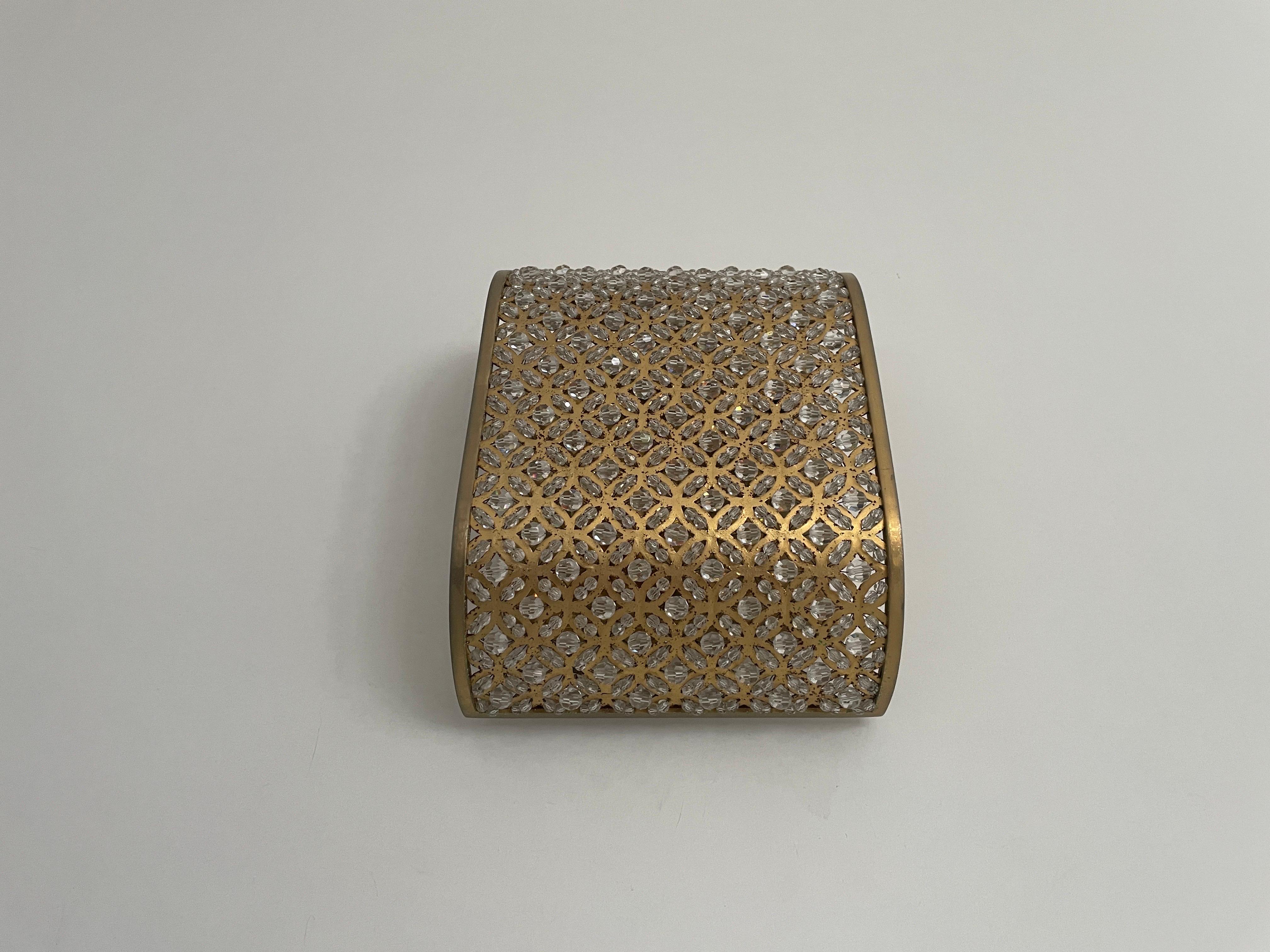 italien Applique simple en cristal de verre et laiton, années 1960, Italie en vente