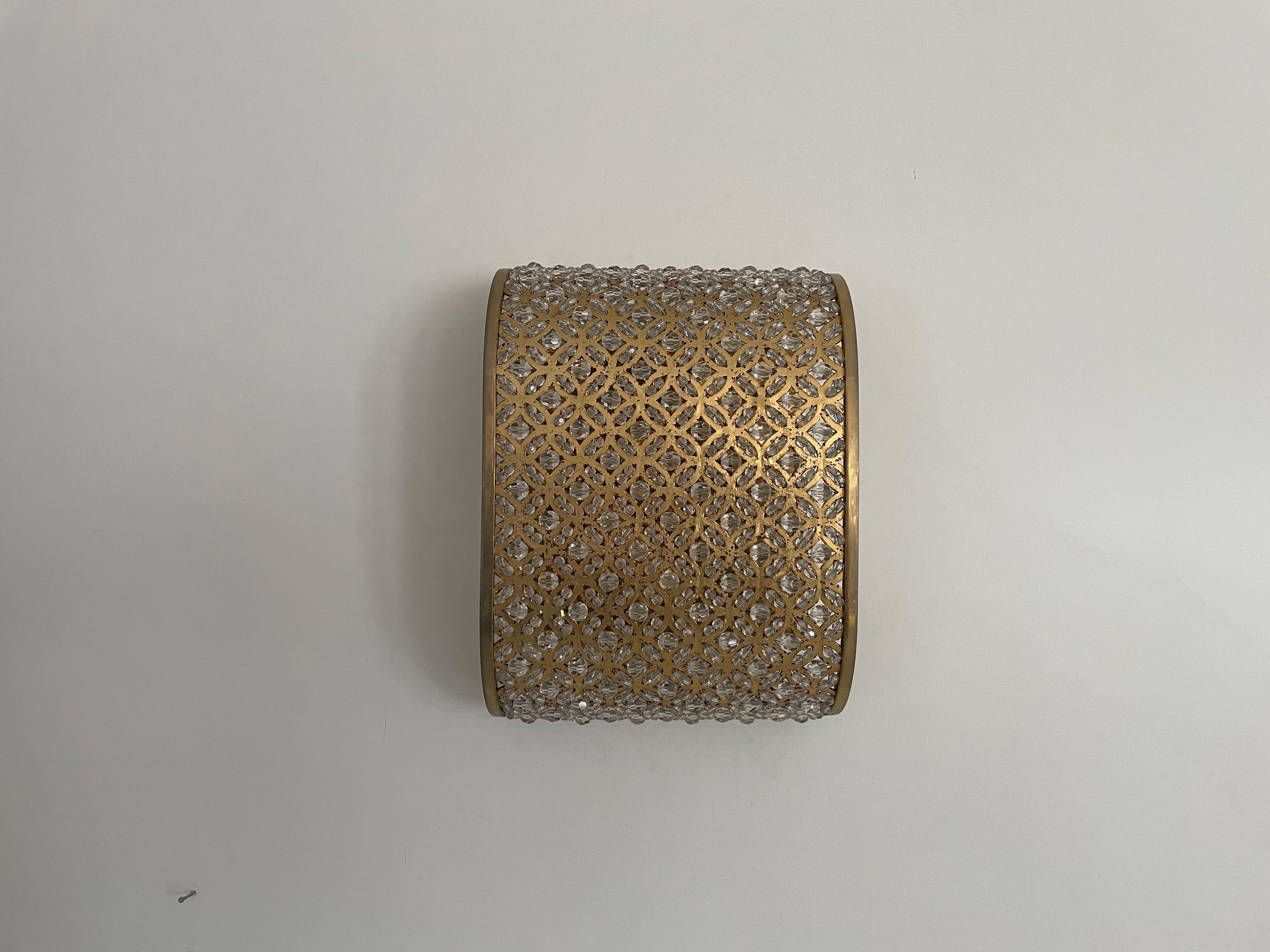 Applique simple en cristal de verre et laiton, années 1960, Italie Excellent état - En vente à Hagenbach, DE