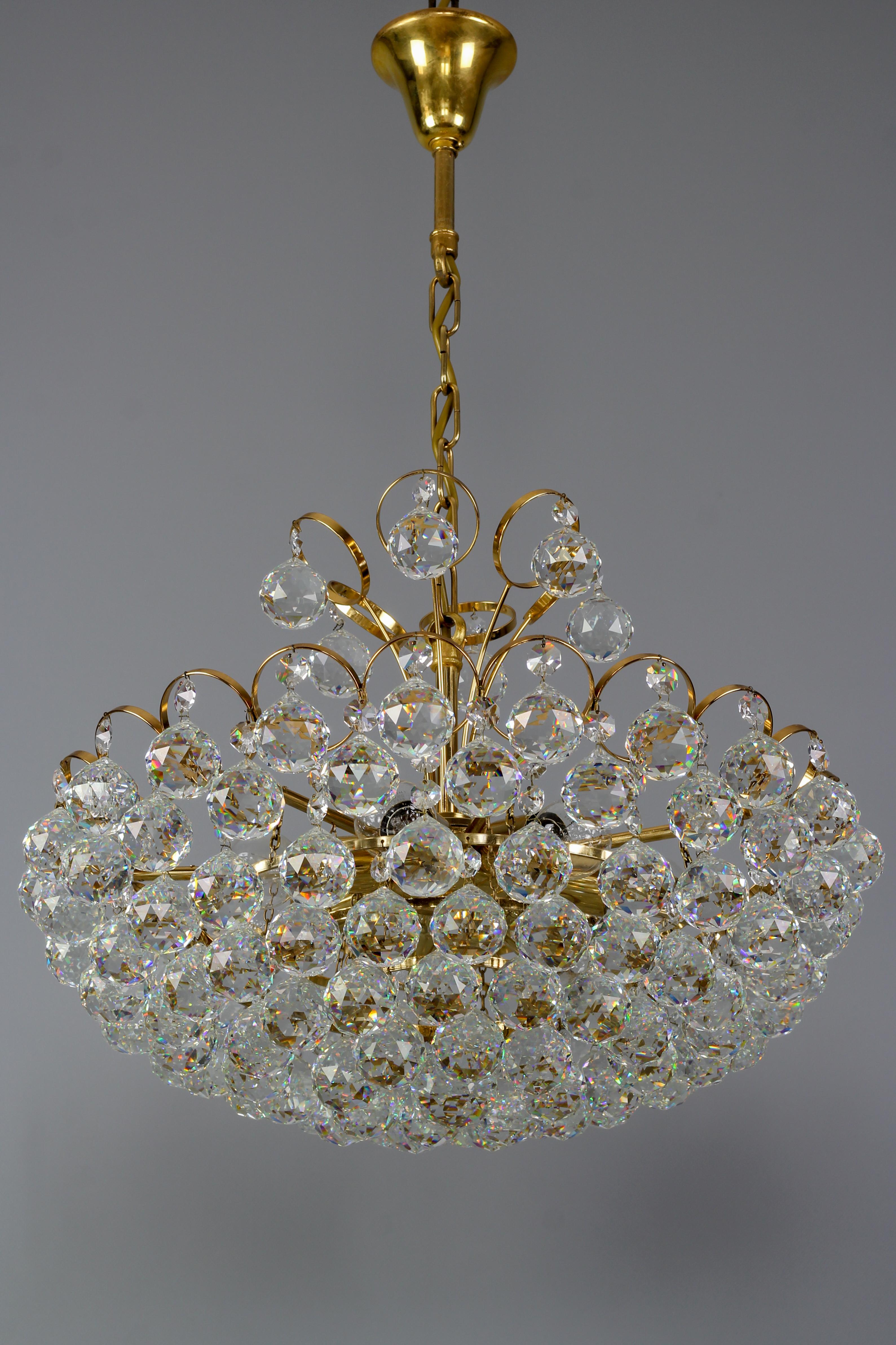 Mid-Century Modern Crystal Glass and Gilt Brass Seven-Light Chandelier, Germany, 1970s For Sale