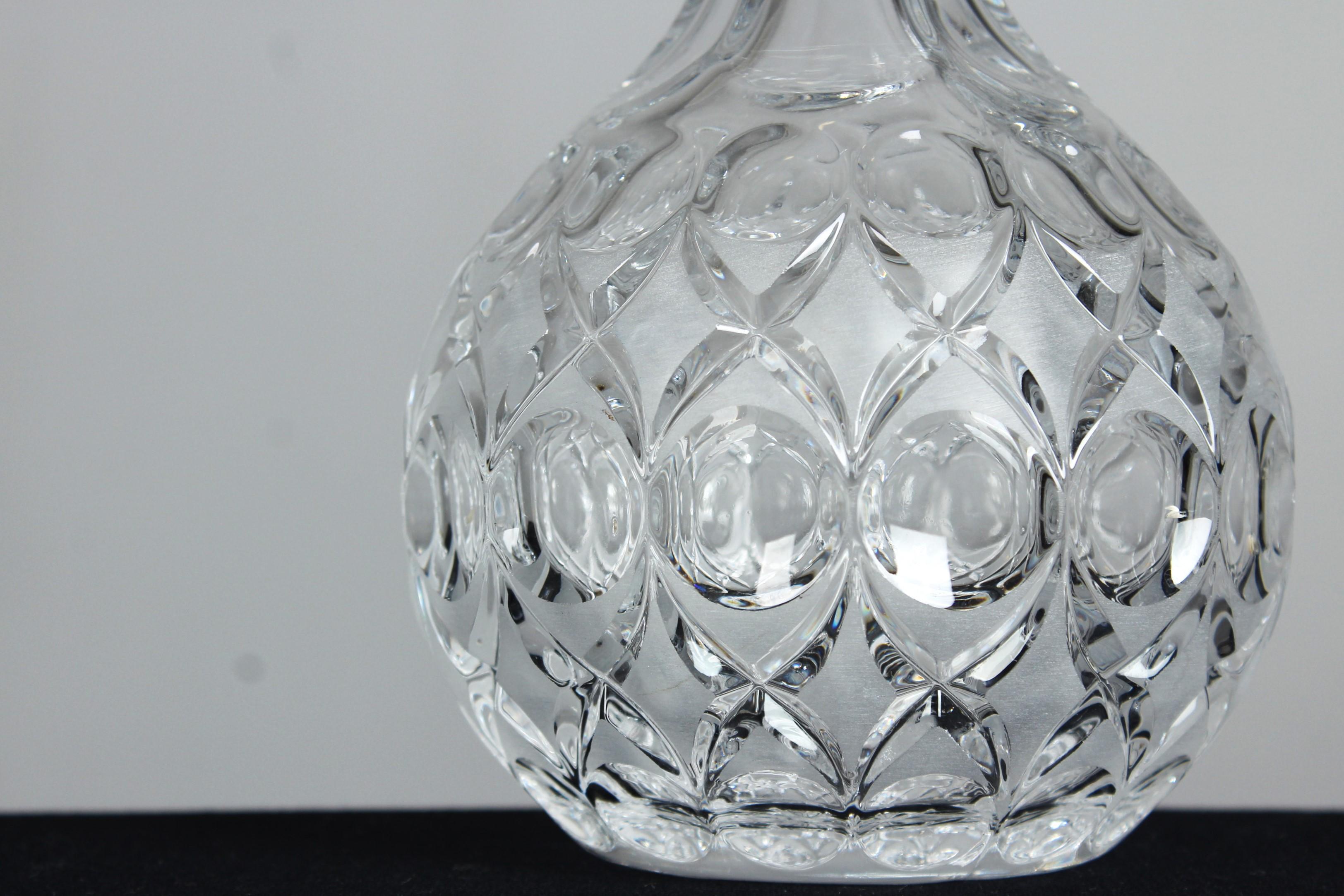 Kristallglaskaraffe aus Kristall, 20. Jahrhundert, 28 cm (Unbekannt) im Angebot