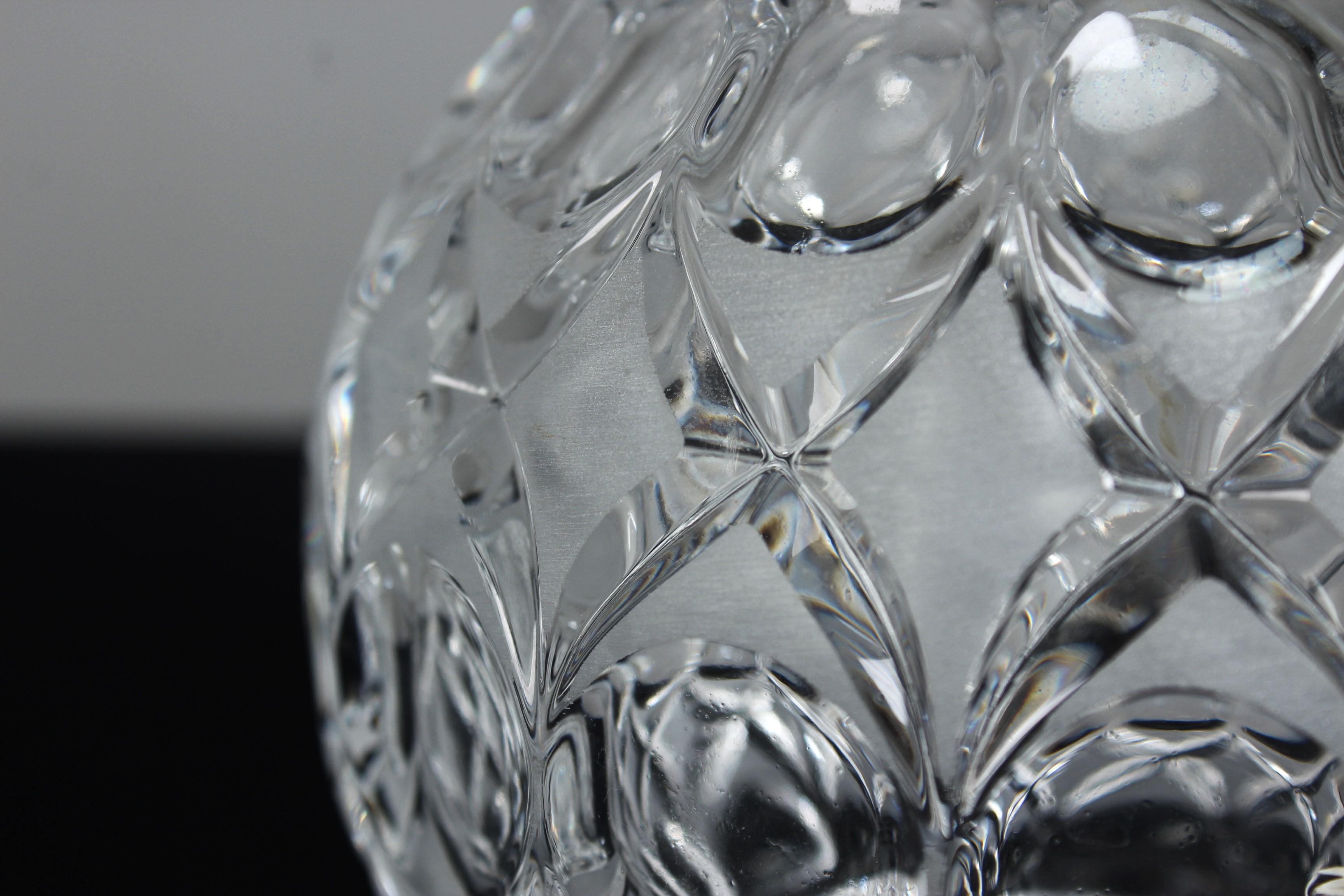 Kristallglaskaraffe aus Kristall, 20. Jahrhundert, 28 cm im Angebot 3