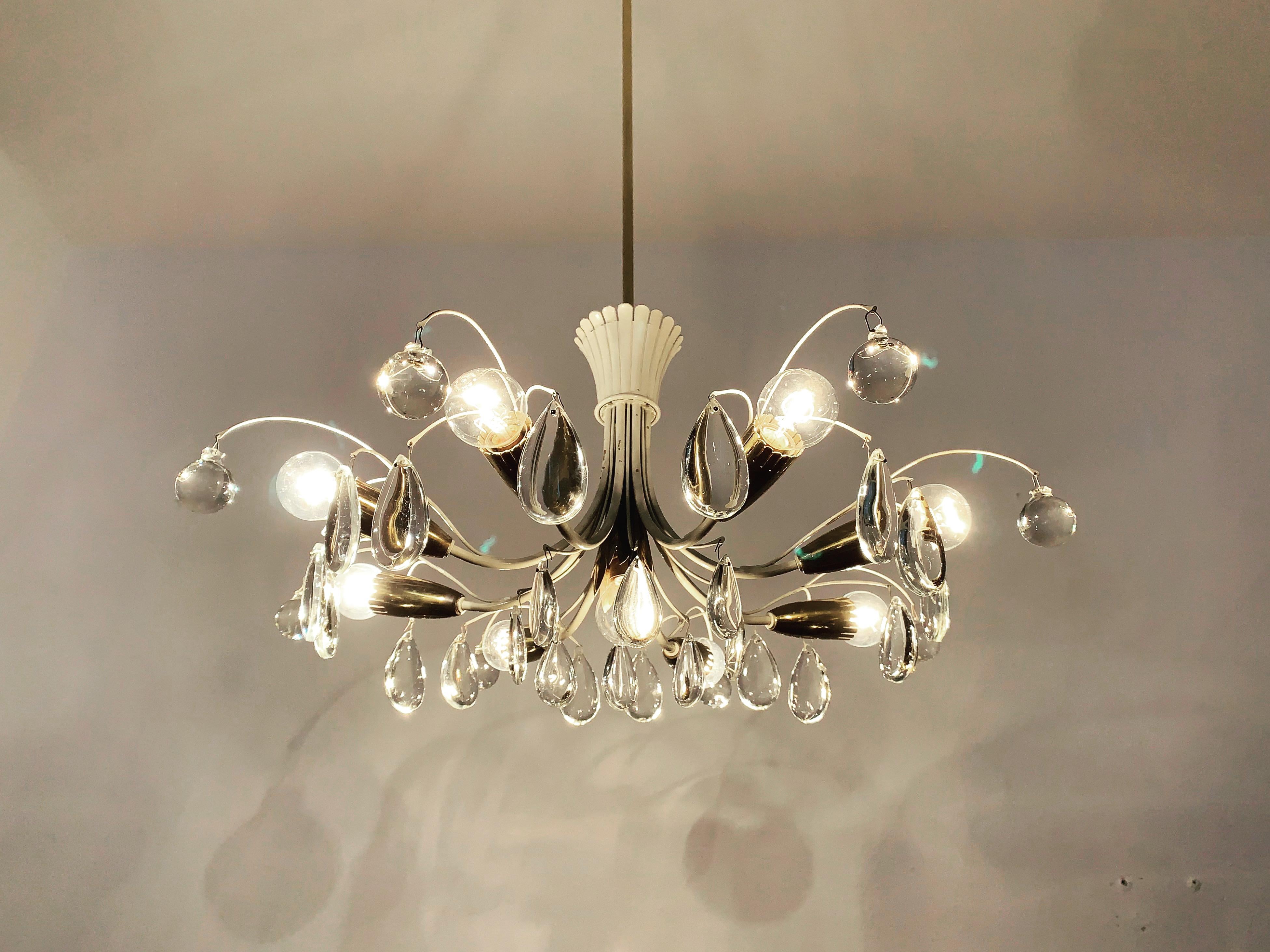 Lampadario in cristallo di Vereinigte Werkstätten München in vendita 7