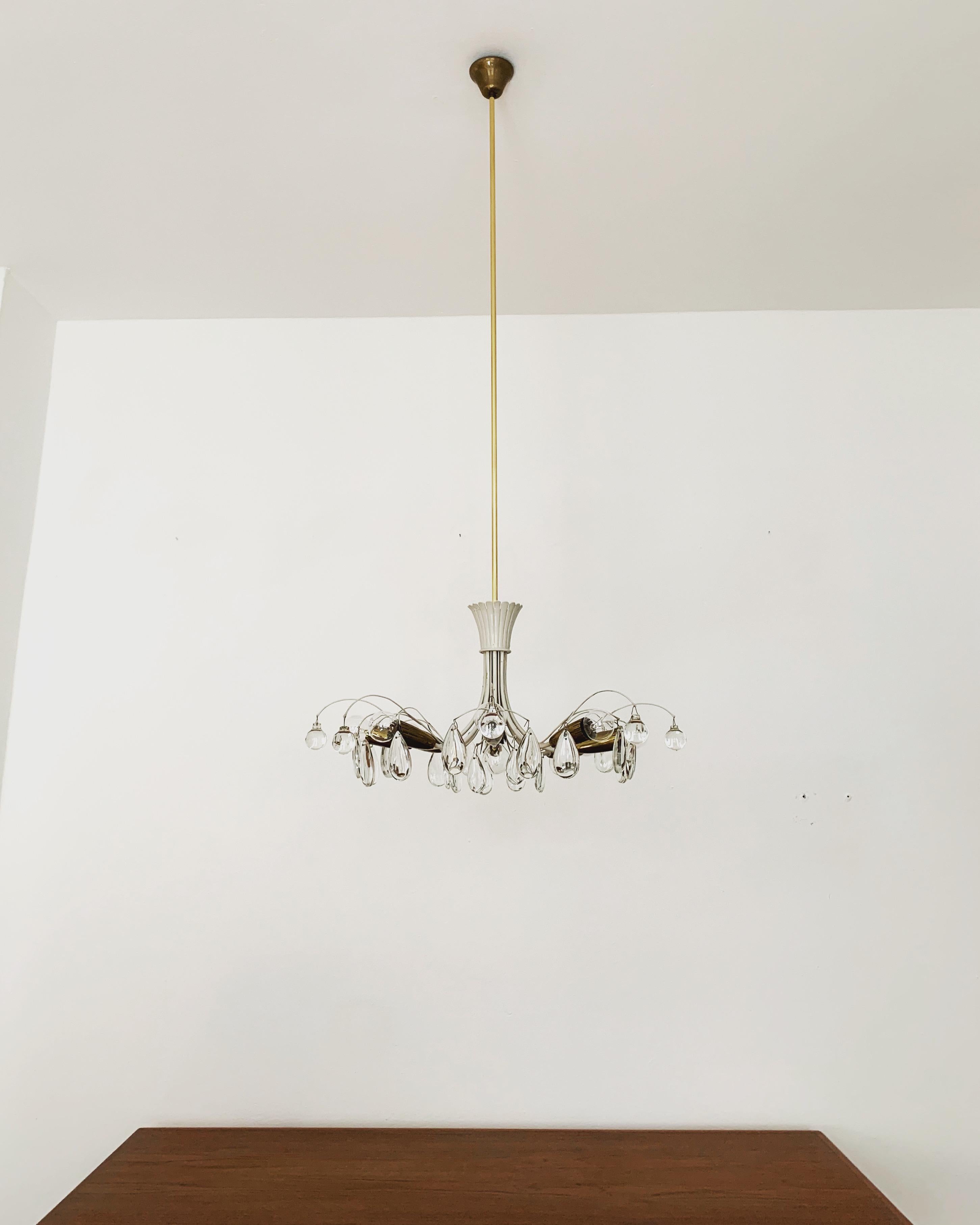 Mid-Century moderno Lampadario in cristallo di Vereinigte Werkstätten München in vendita