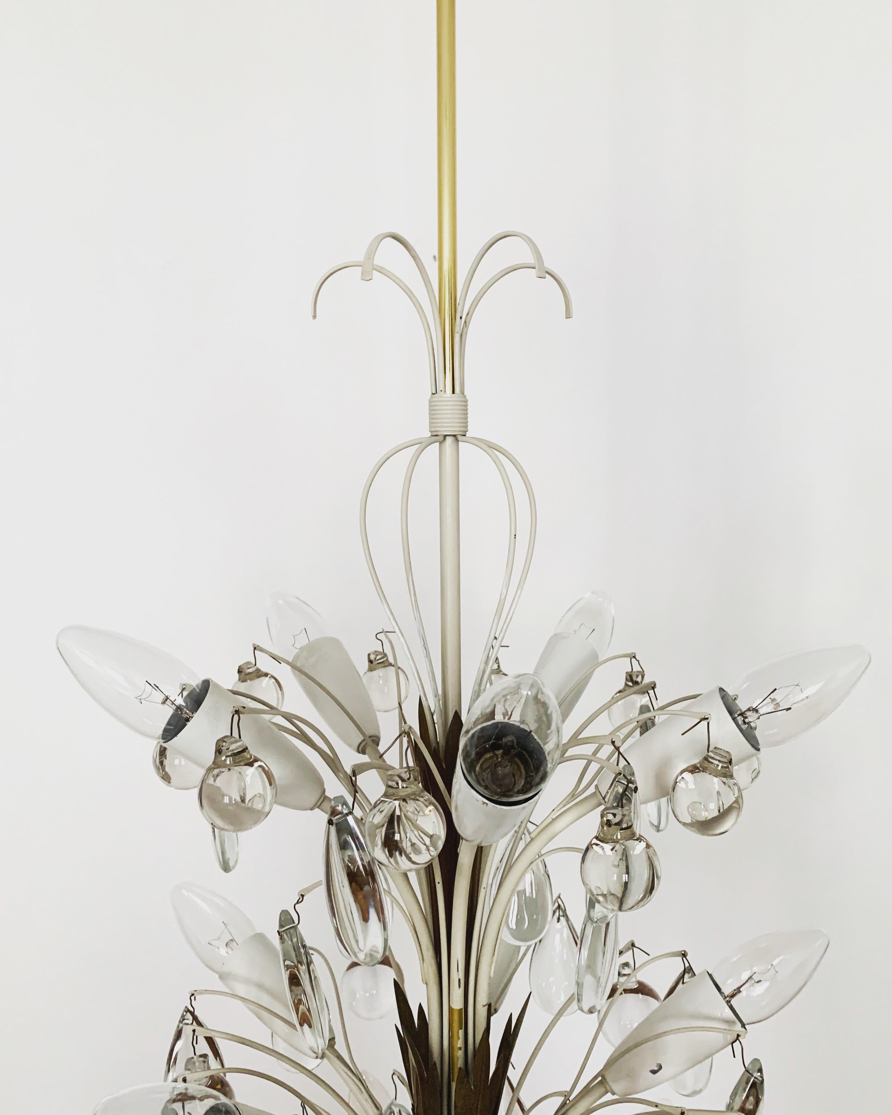Crystal glass chandelier by Vereinigte Werkstätten München For Sale 1