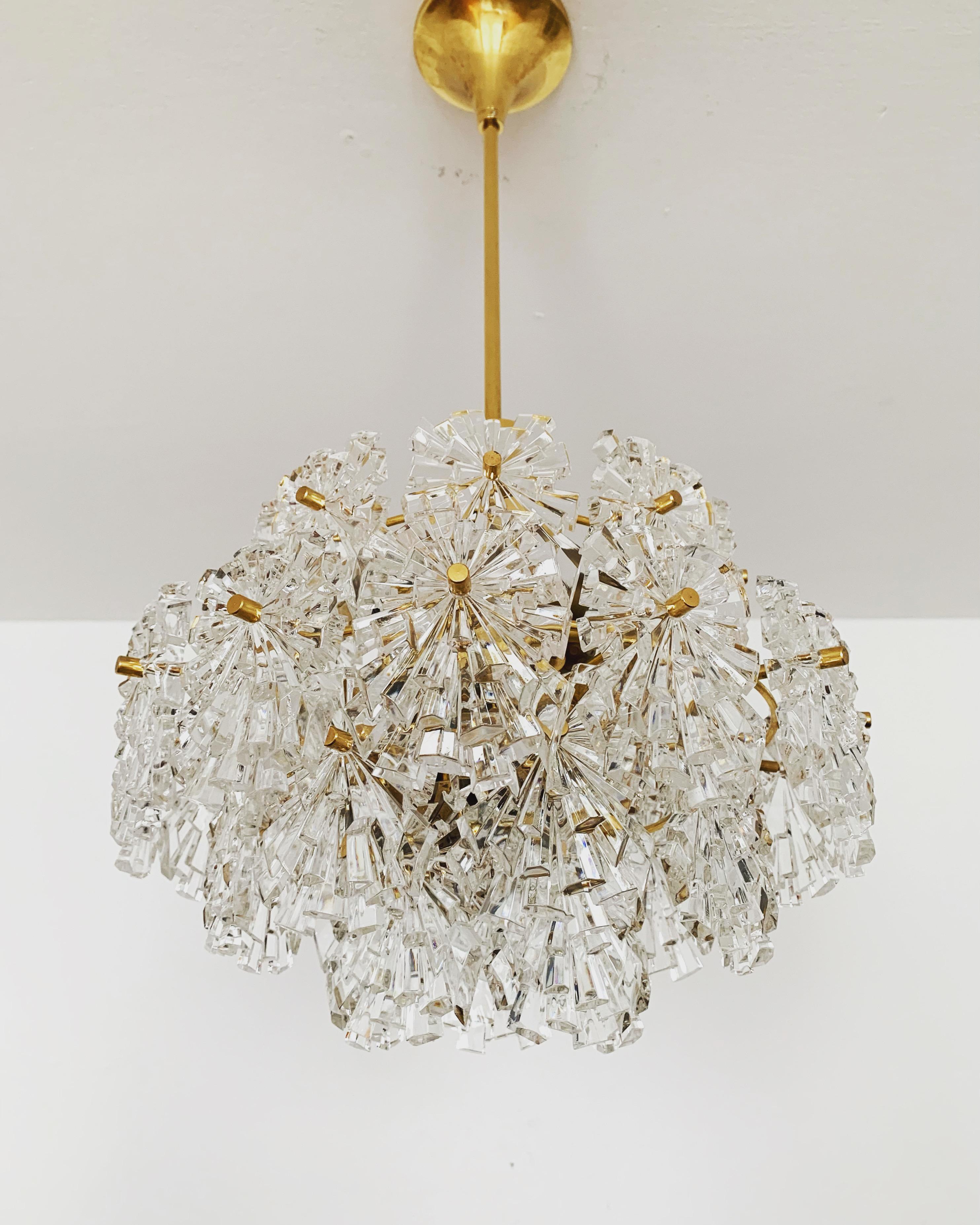 Crystal Glass Chandelier In Good Condition For Sale In München, DE