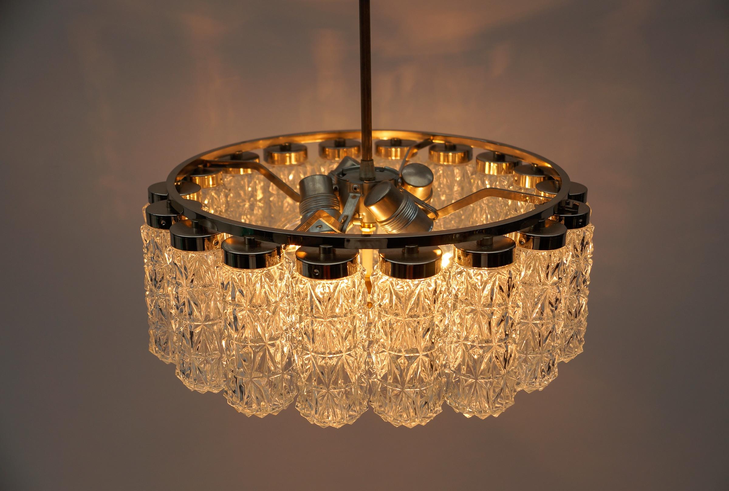 Lampadario in cristallo di Kalmar Leuchten, anni '60 in vendita 2