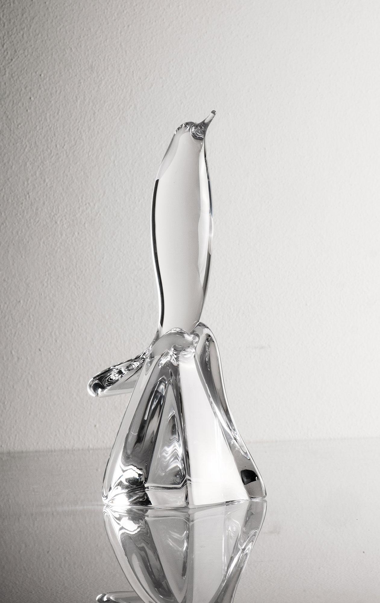 Hand-Crafted Crystal Glass Sculpture of a Bird from Daum France For Sale