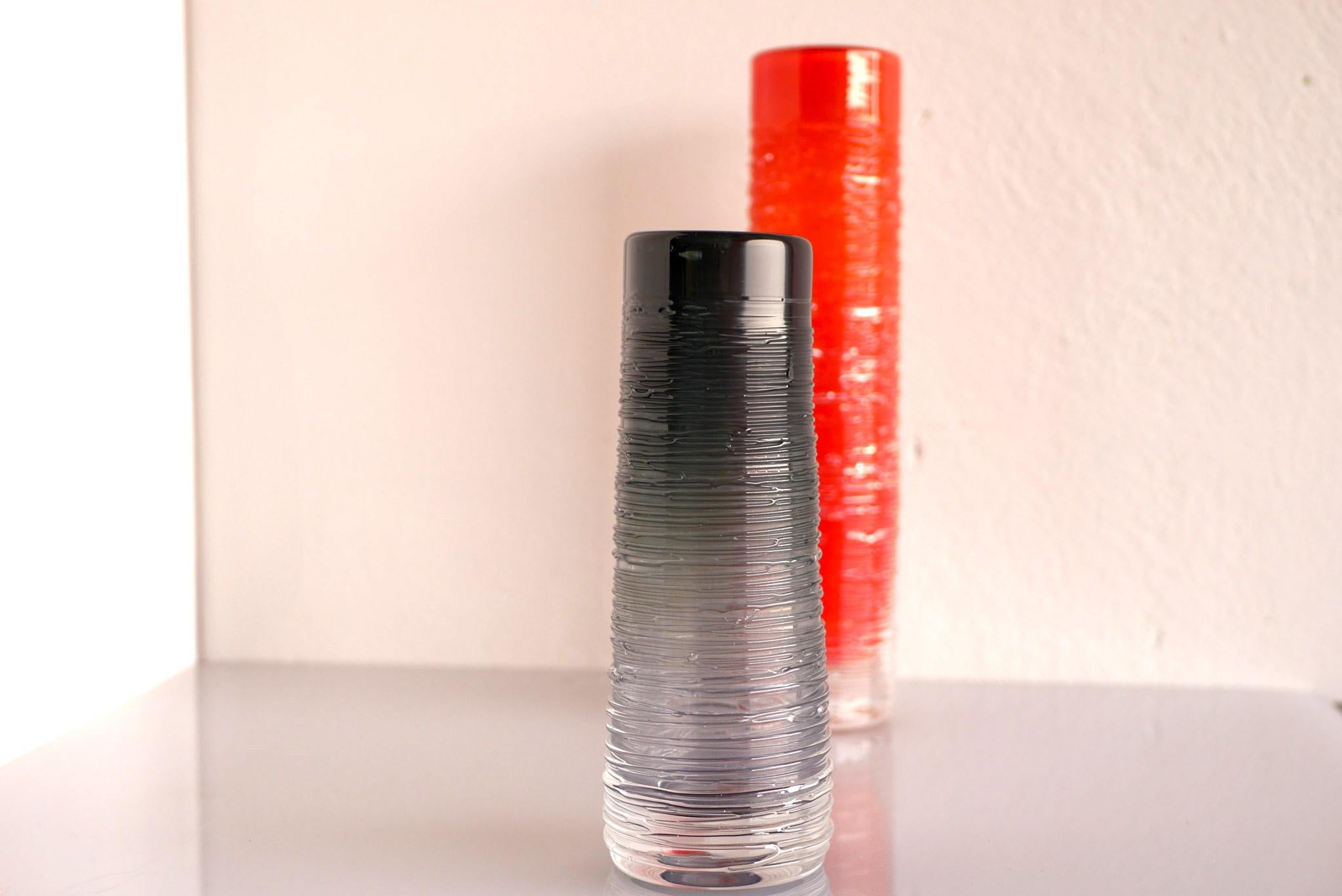 Mid-Century moderno Vaso in vetro cristallo realizzato e firmato da Bengt Edenfalk per Skruf, Svezia, anni '70 in vendita