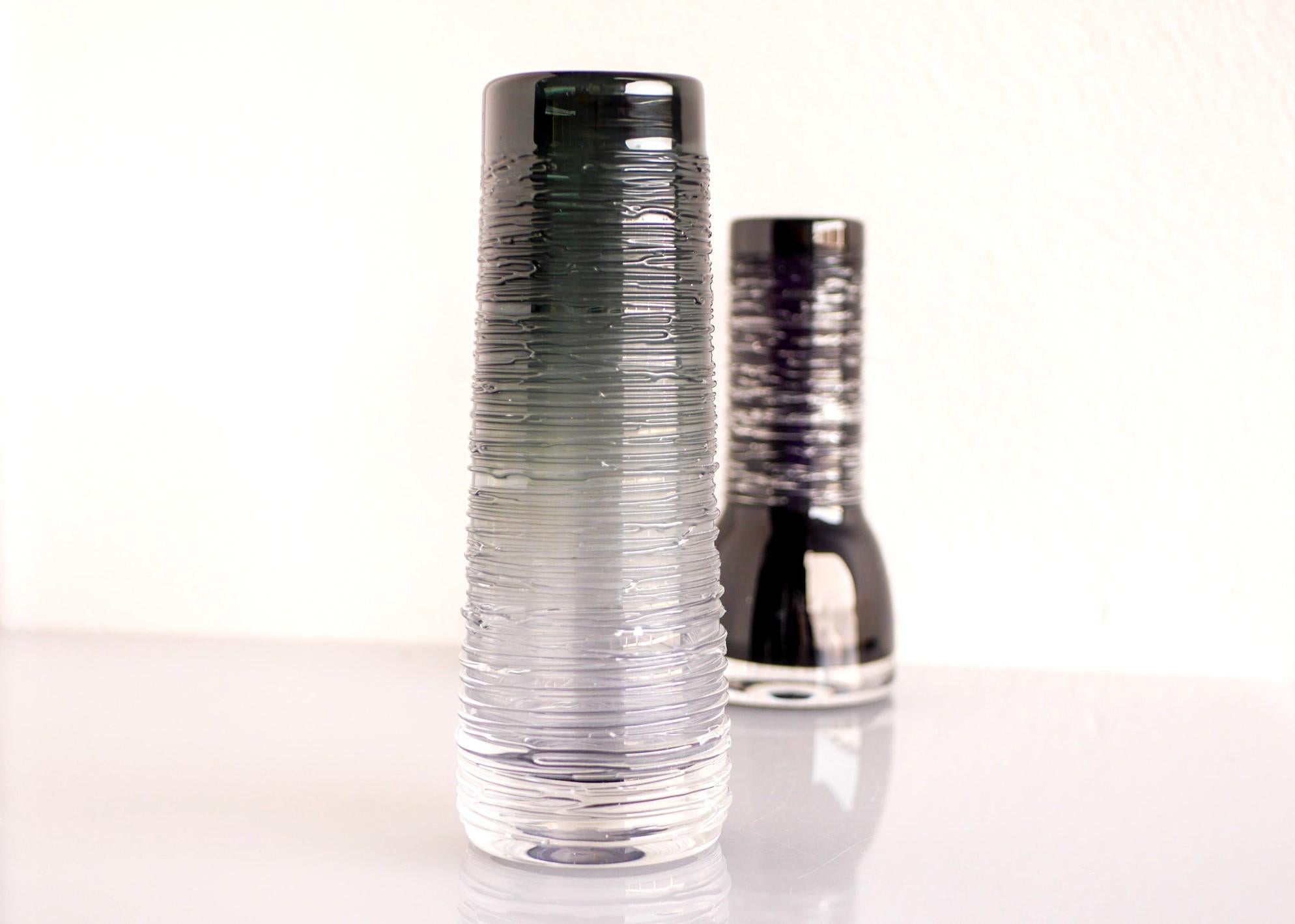 Vaso in vetro cristallo realizzato e firmato da Bengt Edenfalk per Skruf, Svezia, anni '70 in vendita 2