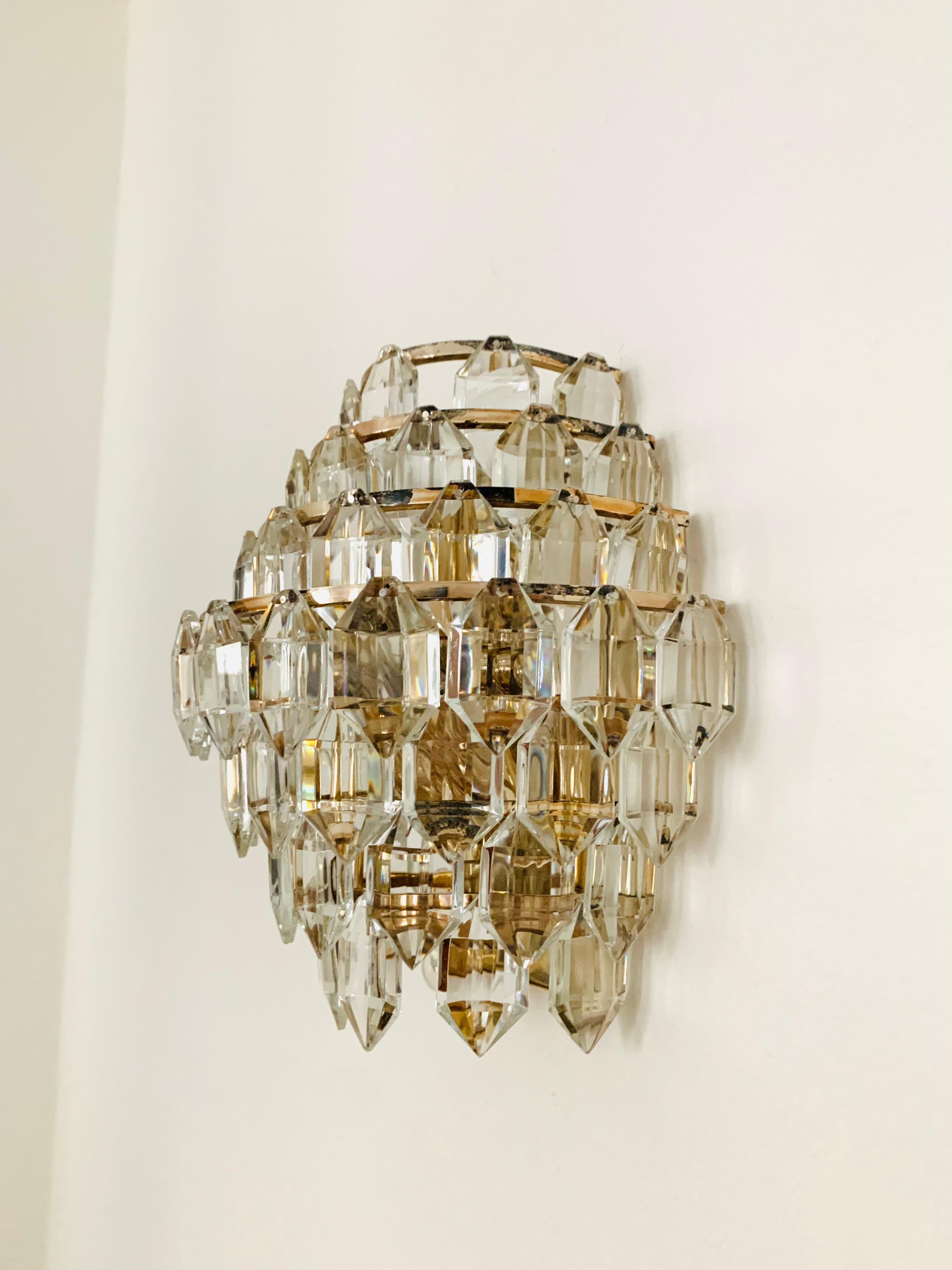 Wandleuchte aus Kristallglas von Bakalowits (Mitte des 20. Jahrhunderts) im Angebot