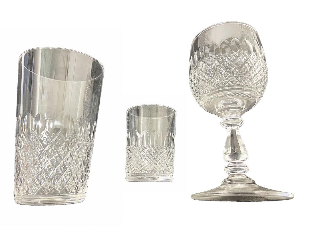 Crystal Glasses of 24 Pieces, Set for 8 In Good Condition For Sale In Delft, NL