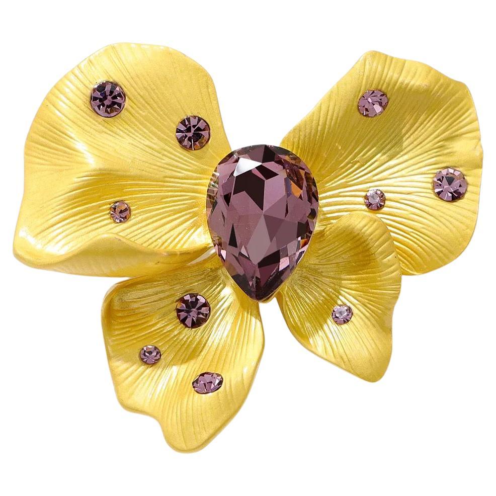 Spilla di cristallo con fiocco d'oro Vintage By in vendita