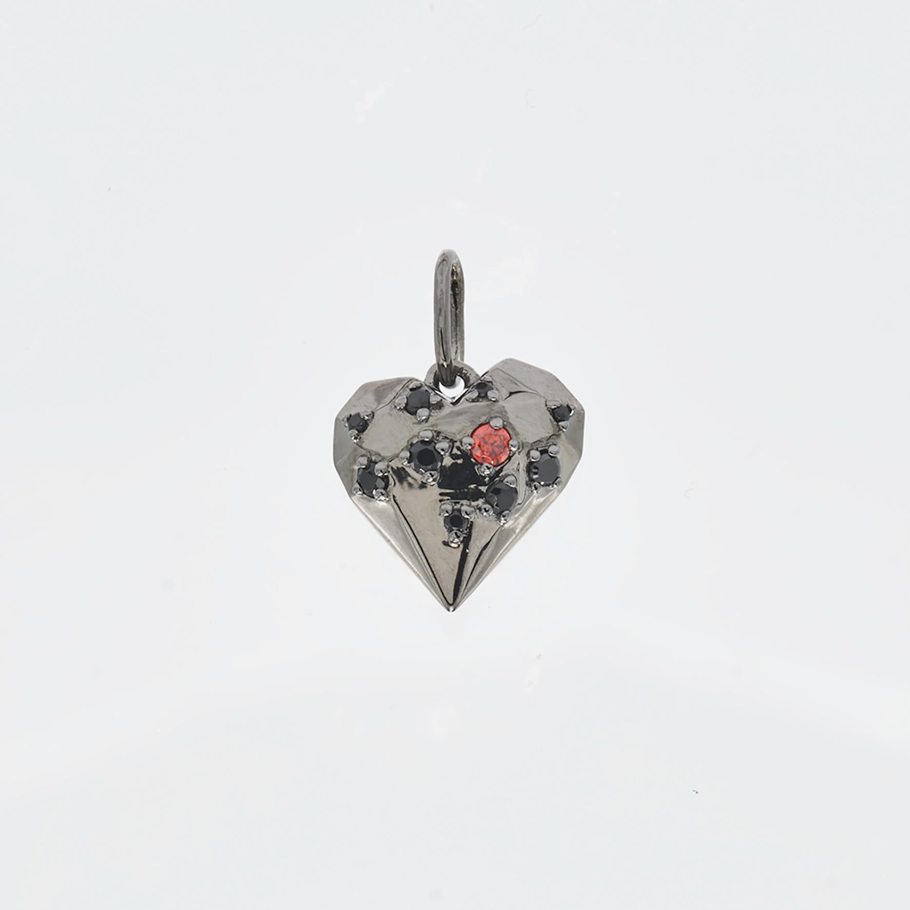 Crystal Heart Silver Pendant In New Condition For Sale In New York, NY