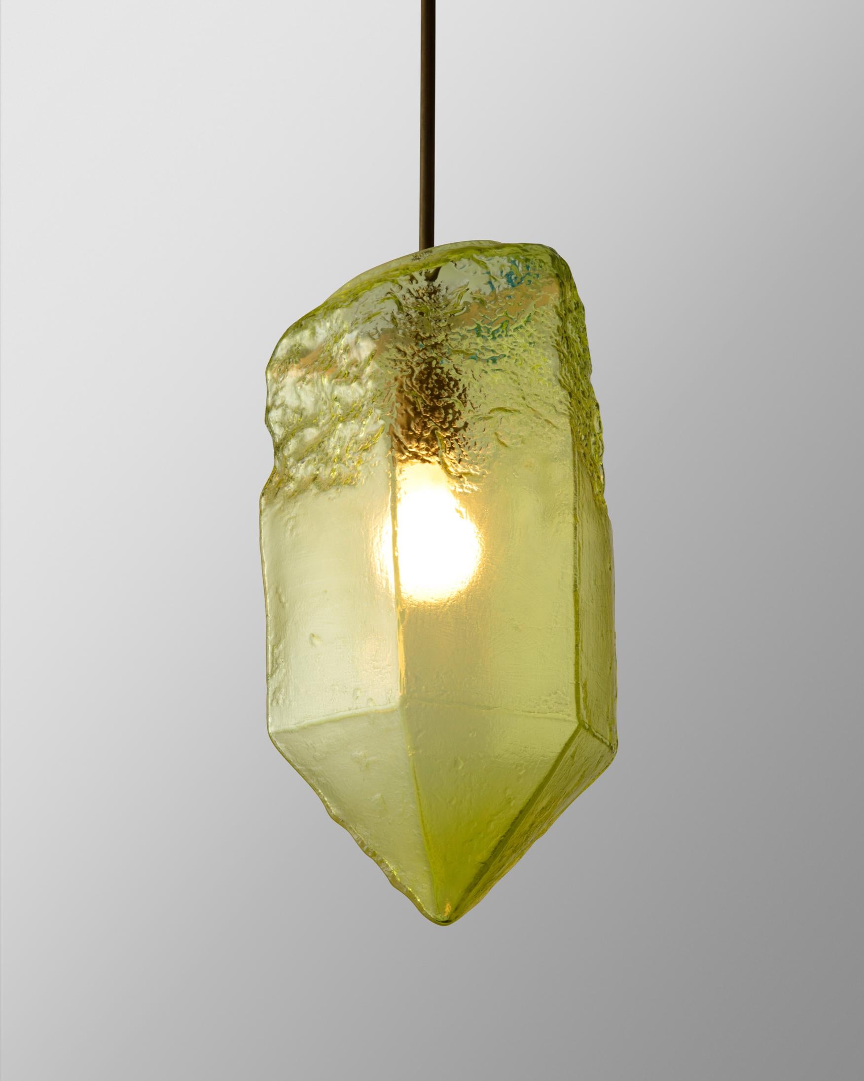 Beleuchtete skulpturale Pendelleuchte „Crystal“ von Jeff Zimmerman (21. Jahrhundert und zeitgenössisch) im Angebot