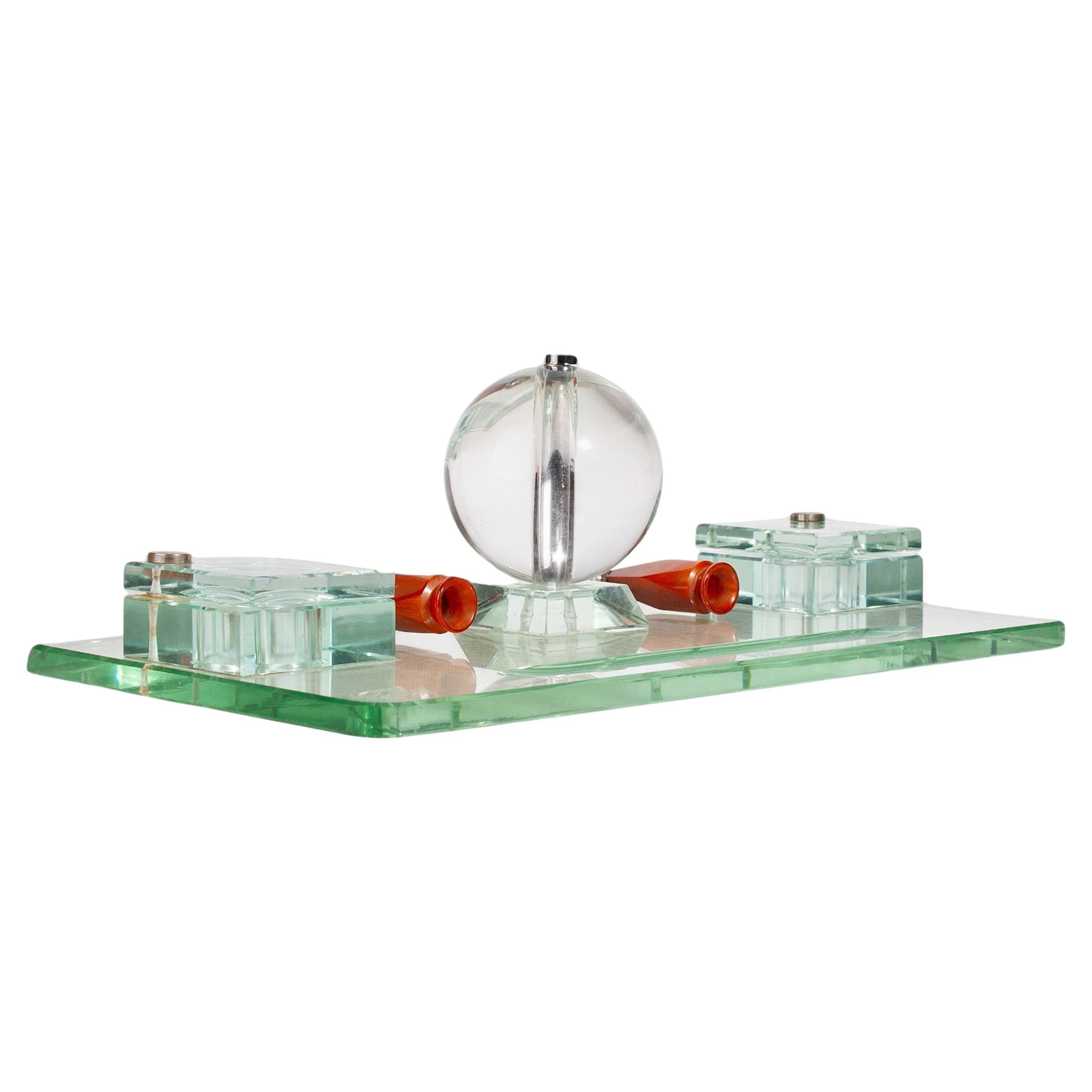 Juego de escritorio de tinteros y bandejas para bolígrafos de cristal de Jacques Adnet y Baccarat, Francia
