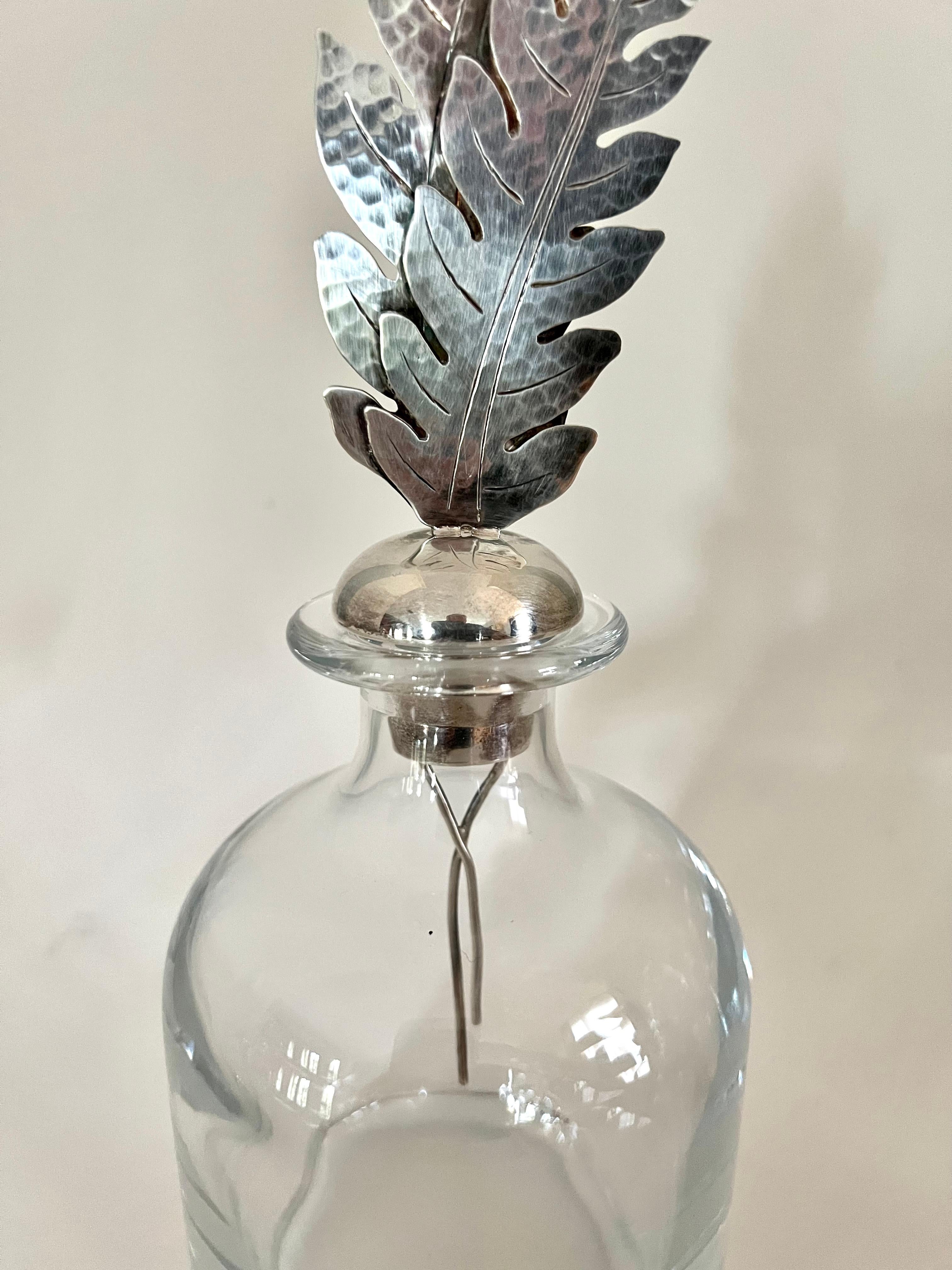 Crystal Italian Pampaloni Decanter with Sterling Silver Feather or Leaf Stopper In Good Condition In Los Angeles, CA