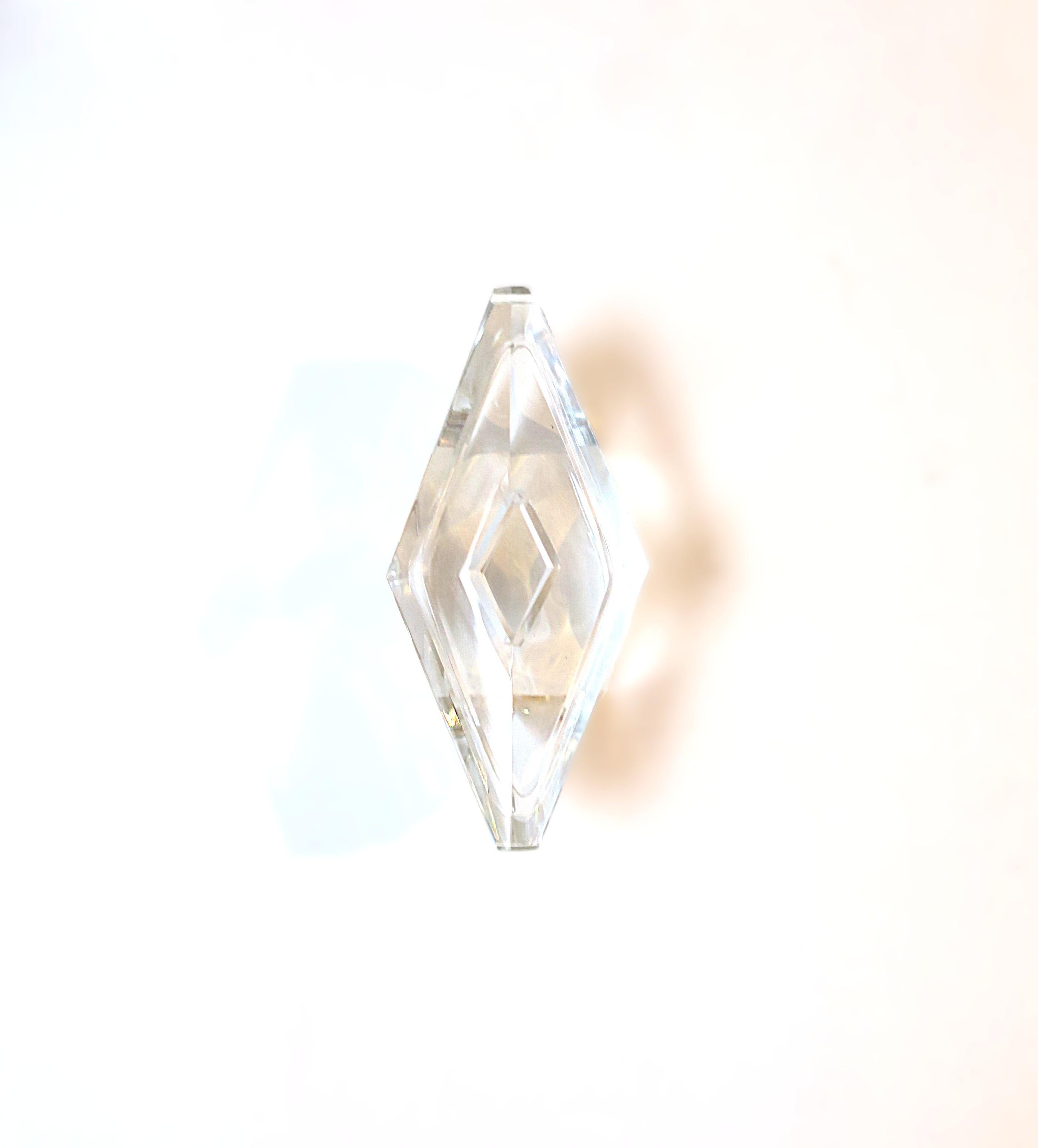 Boîte à bijoux en cristal Marque Shape en vente 1