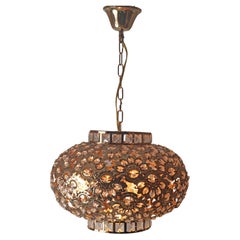 Lampe suspendue de forme ronde Crystal Lantern.