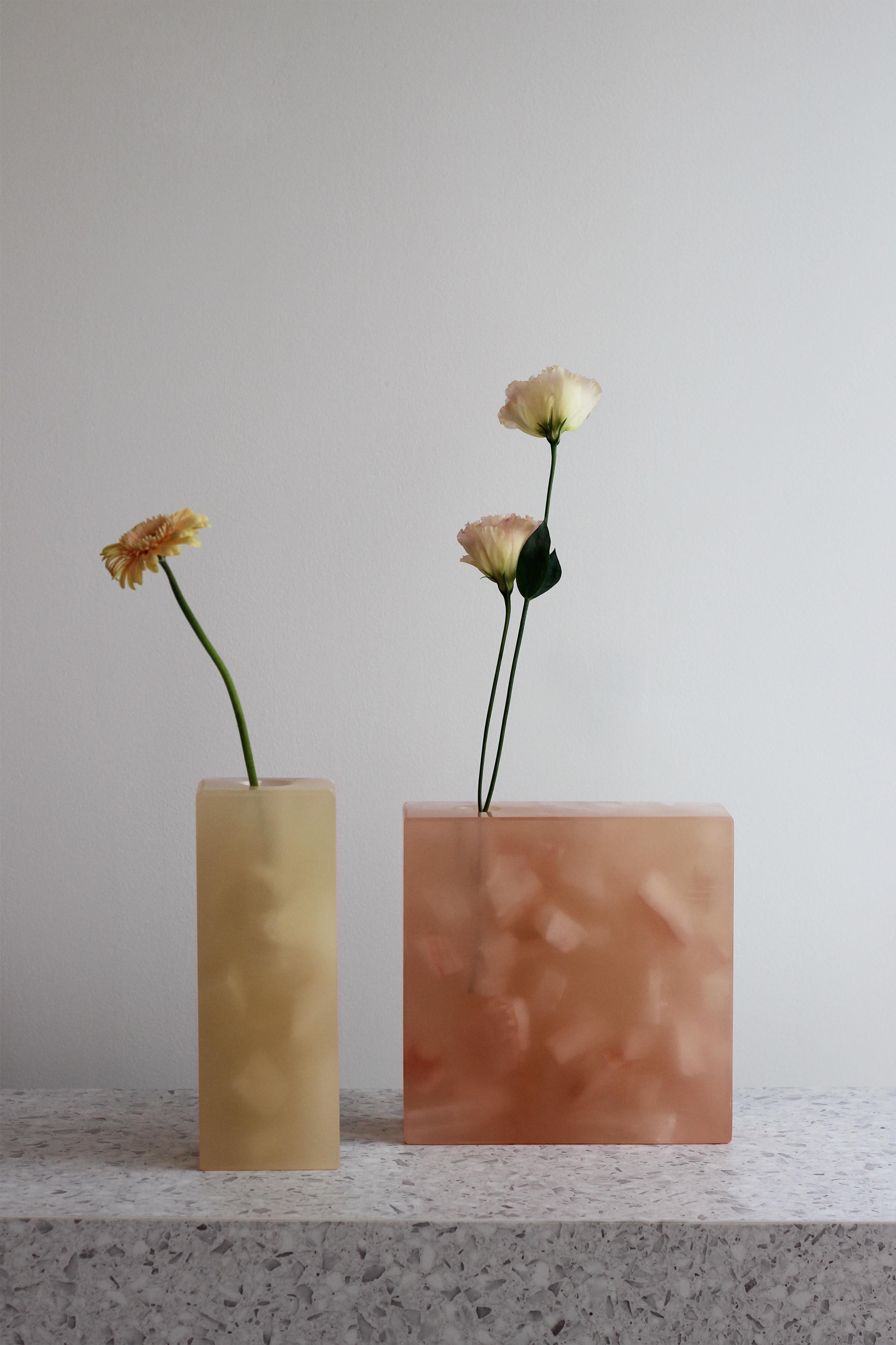 Organico moderno Vaso di frammenti di marmo e cristallo di Jang Hea Kyoung in vendita