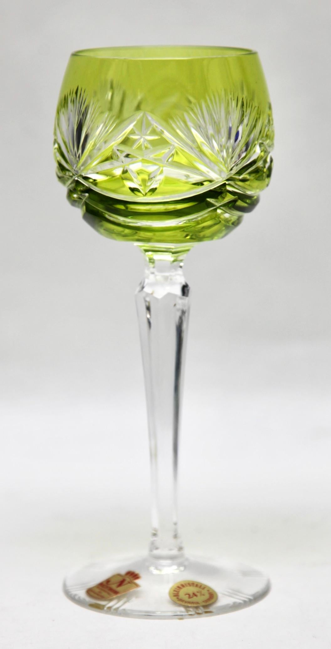 Set aus 6 Nachtmann Stem-Gläsern aus Kristallkristall mit farbigem Überzug, geschliffen und klar geschliffen (Messing) im Angebot