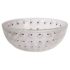Kristallne Nemours-Schale von René Lalique