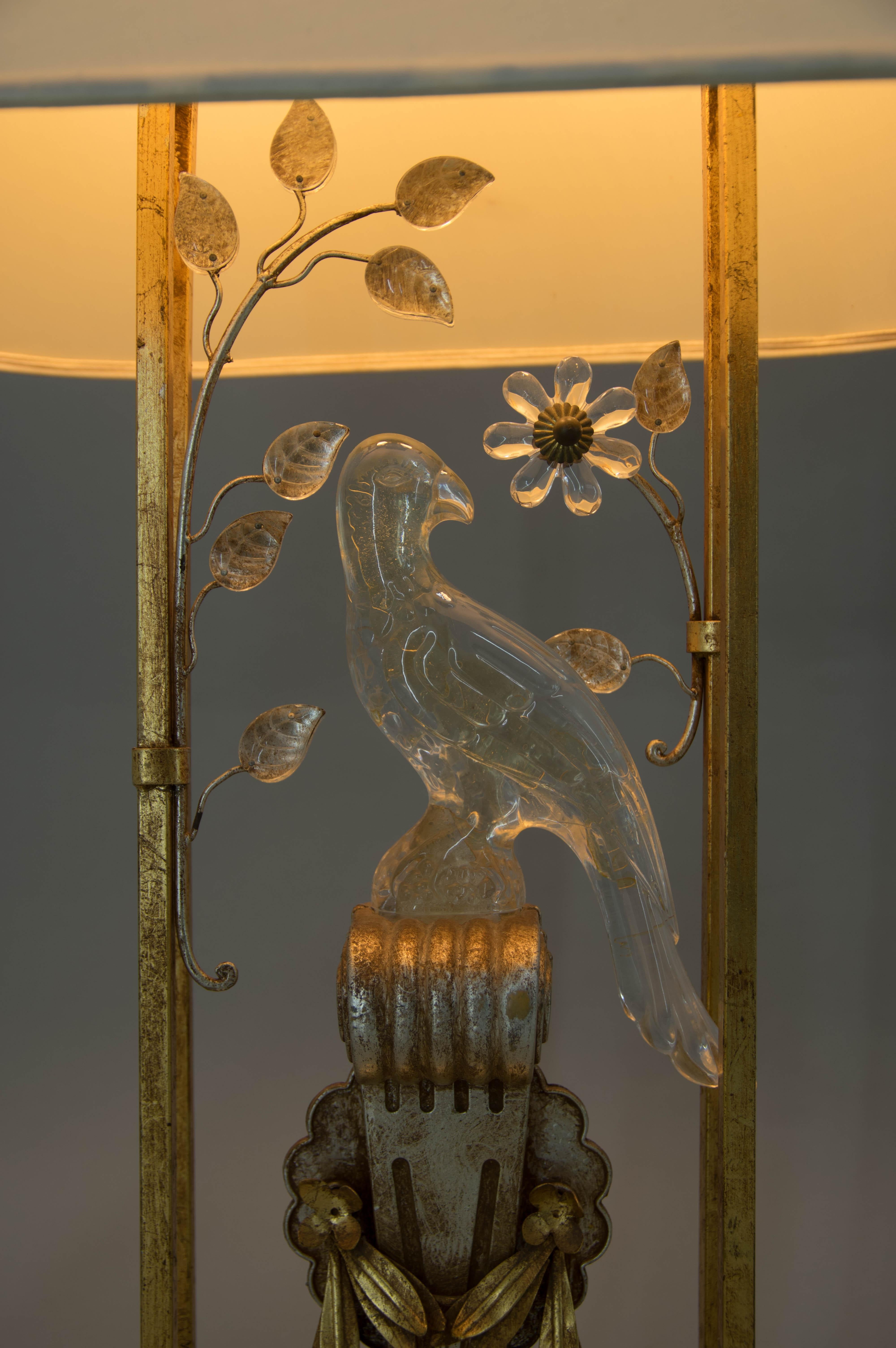 European Crystal Parrot Table Lamp Attributed to Maison Bagues, 1970s For Sale