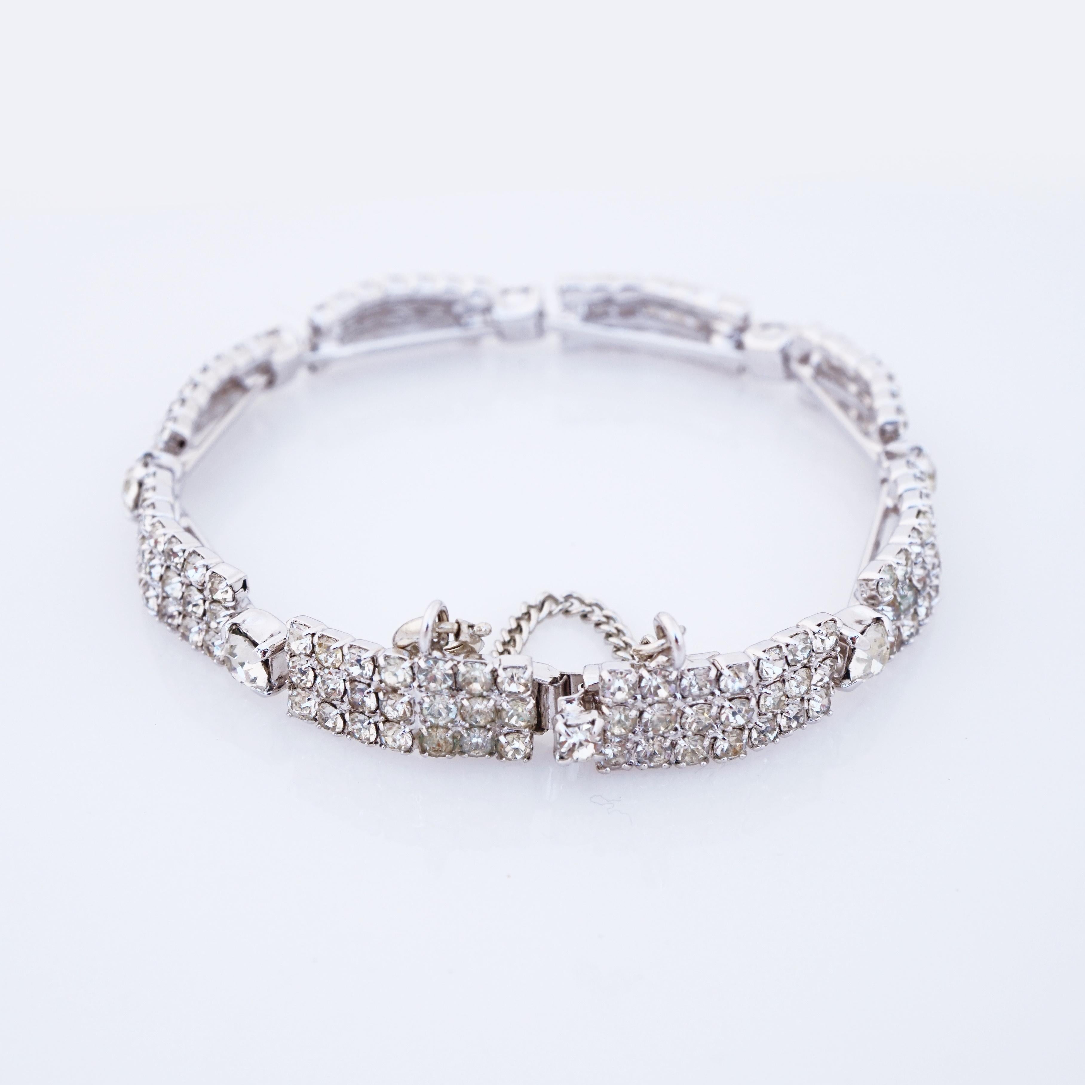 Crystal Pavé Link Cocktail Bracelet By Weiss, 1950s In Good Condition For Sale In McKinney, TX