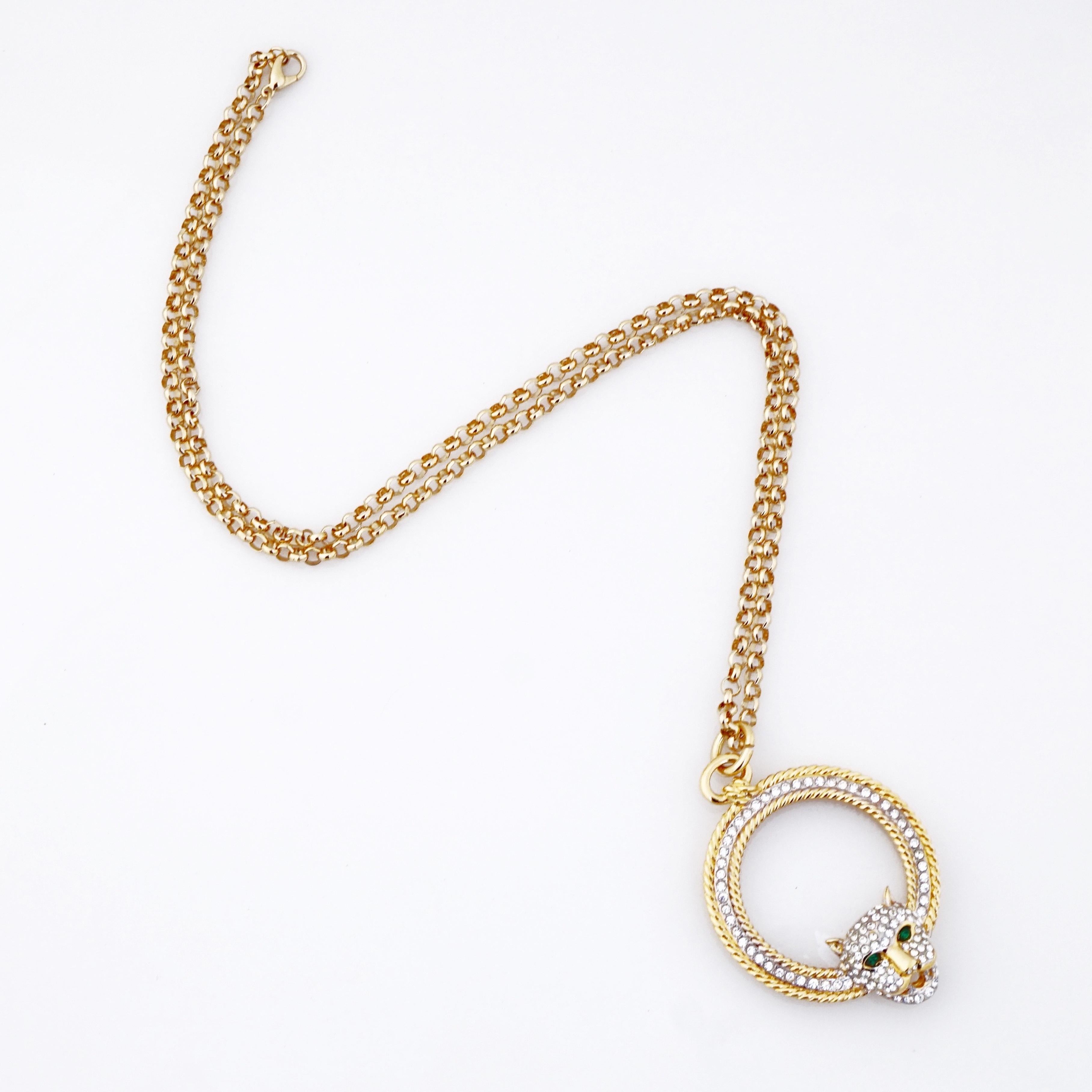 - Vintage item

- Collectible costume jewelry piece from the '80s

- 30