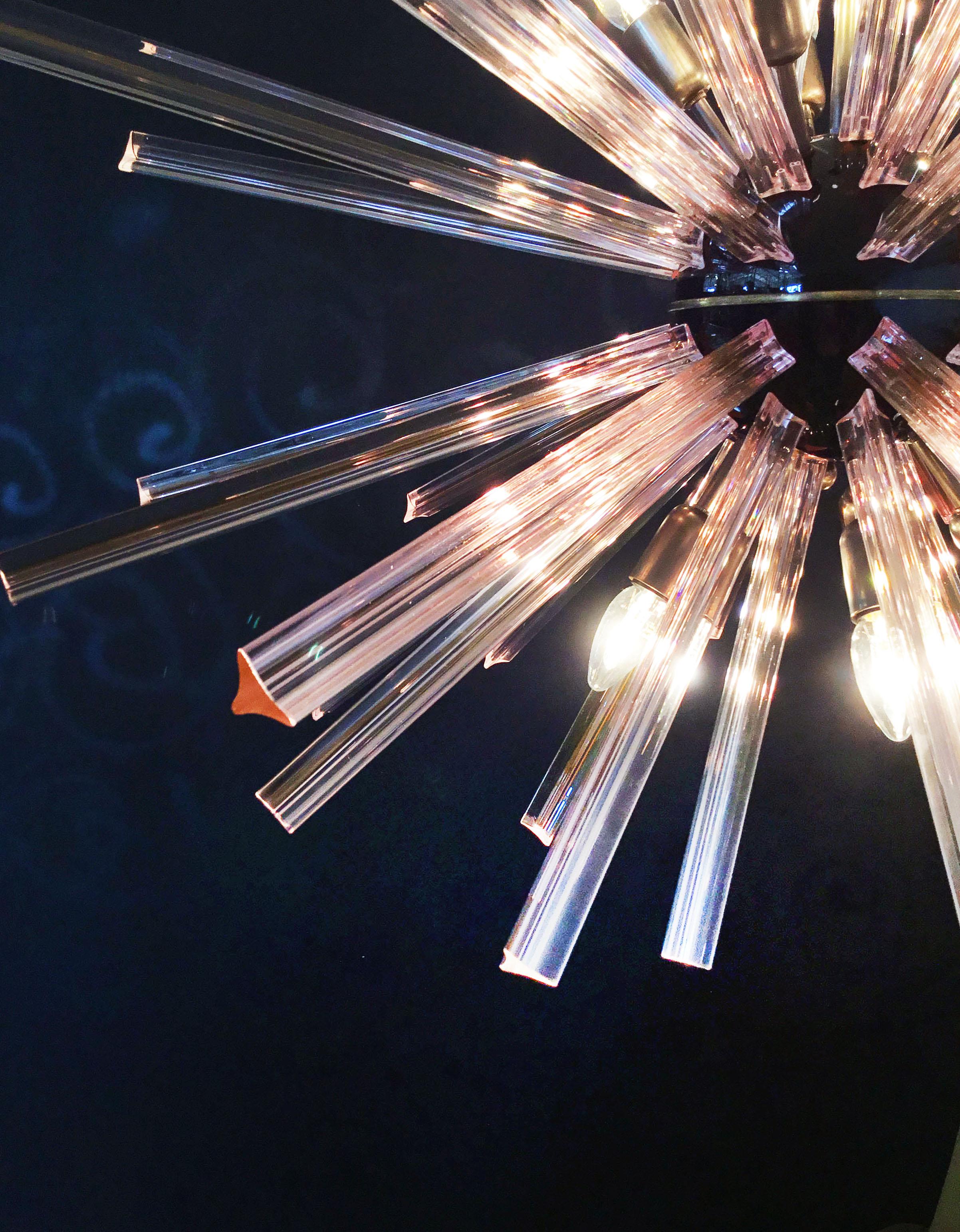 Lampadari Sputnik con prisma di cristallo - 50 prismi ROSA in vendita 6