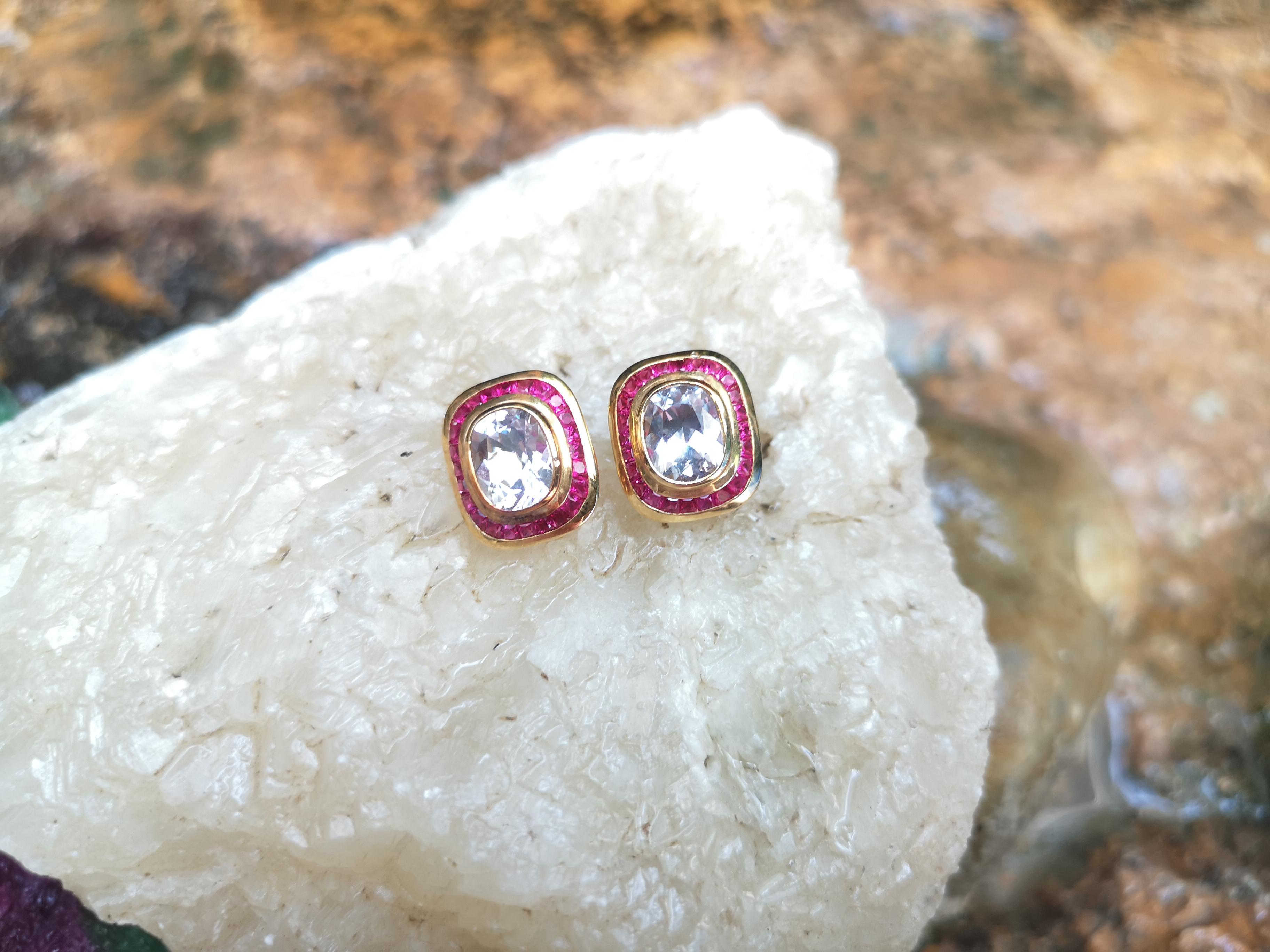 Crystal Quartz with Ruby Earrings Set in 18 Karat Gold Settings In New Condition For Sale In Bangkok, TH