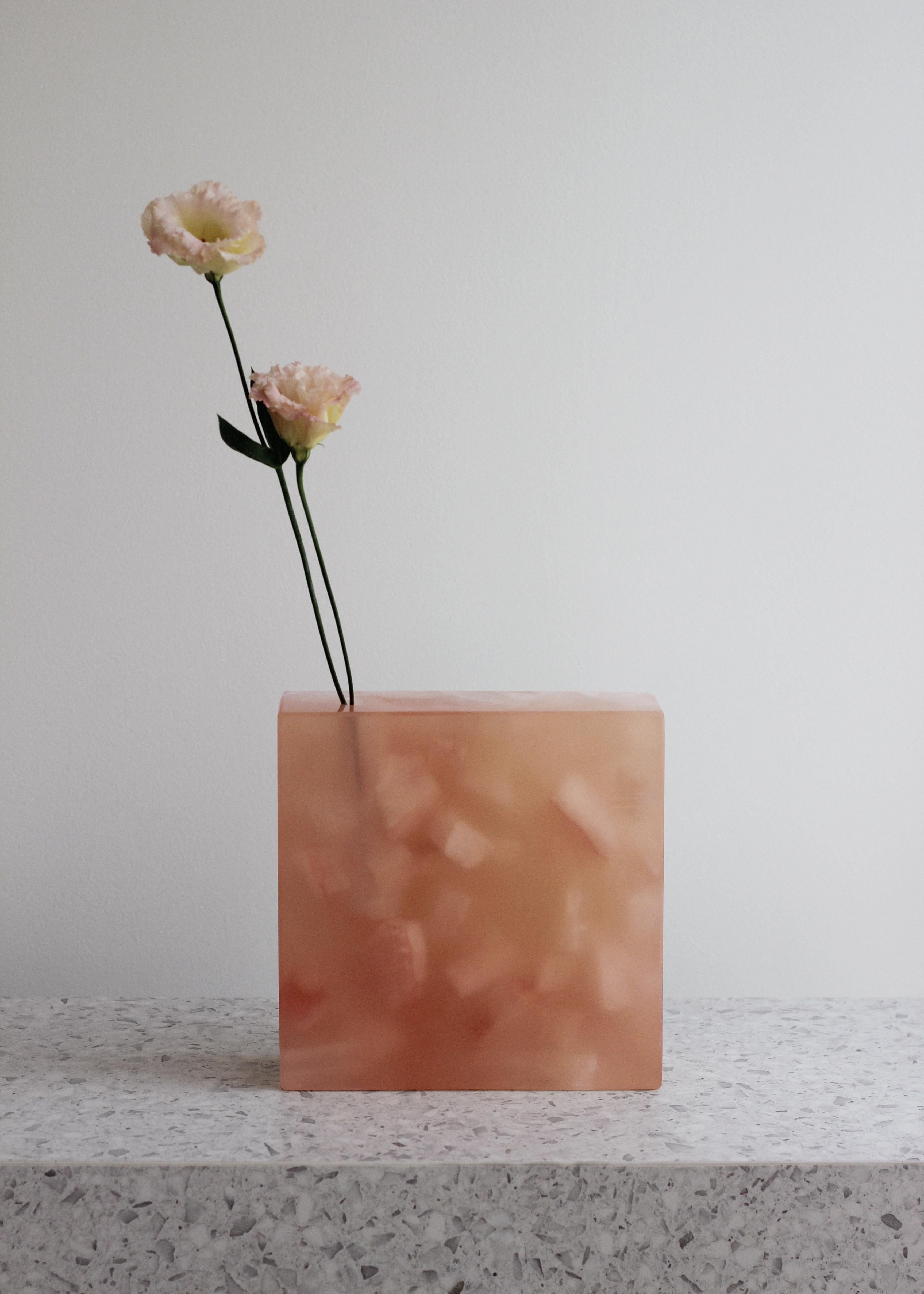 Crystal Resin and Marble, Fragment Vase, Jang Hea Kyoung 3