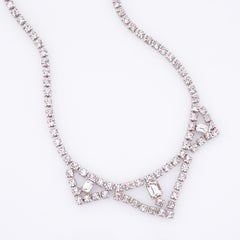 Collar gargantilla de cóctel de cristal y piedras preciosas de Kramer, años 50